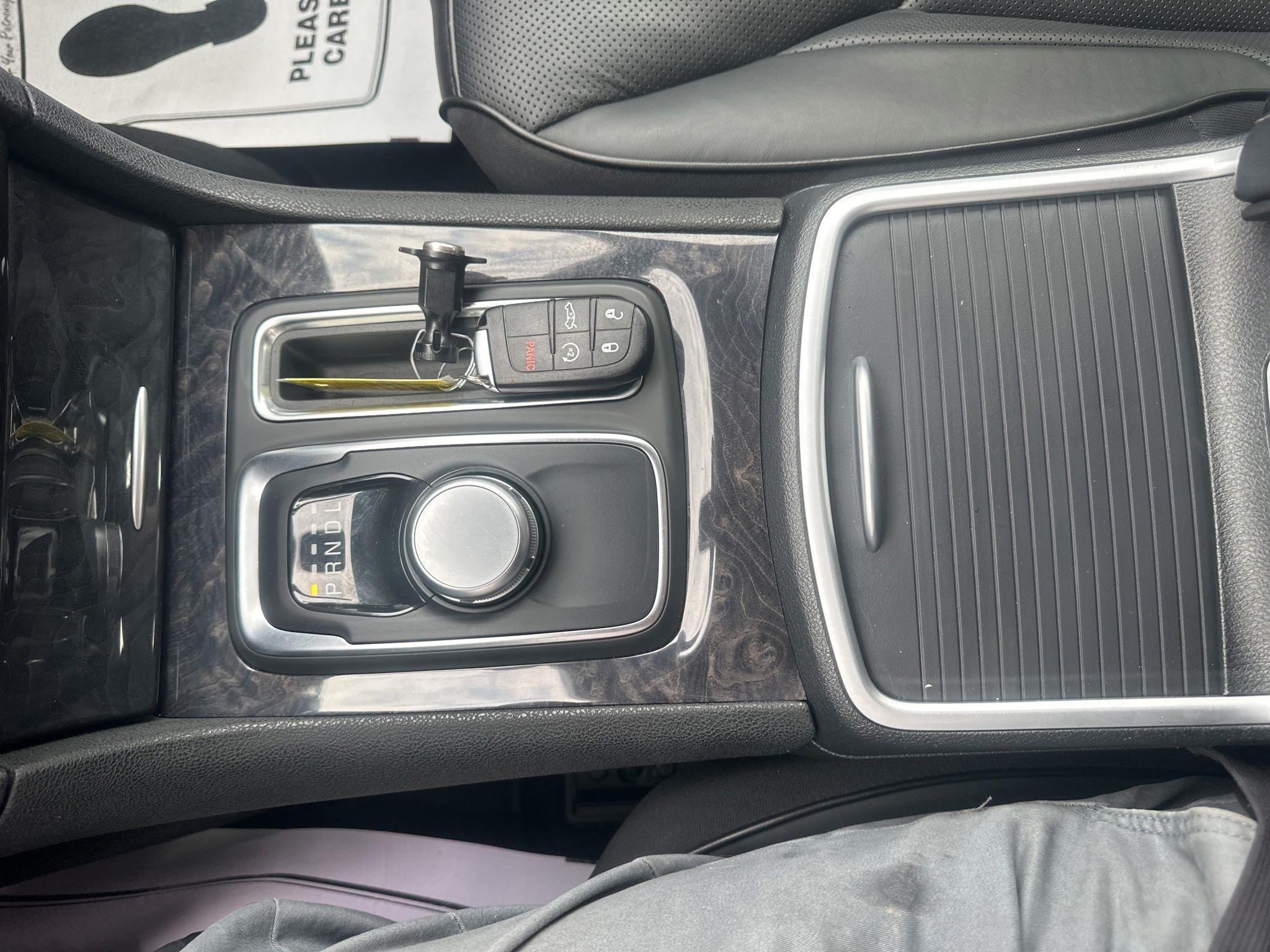 Chrysler 300  2023