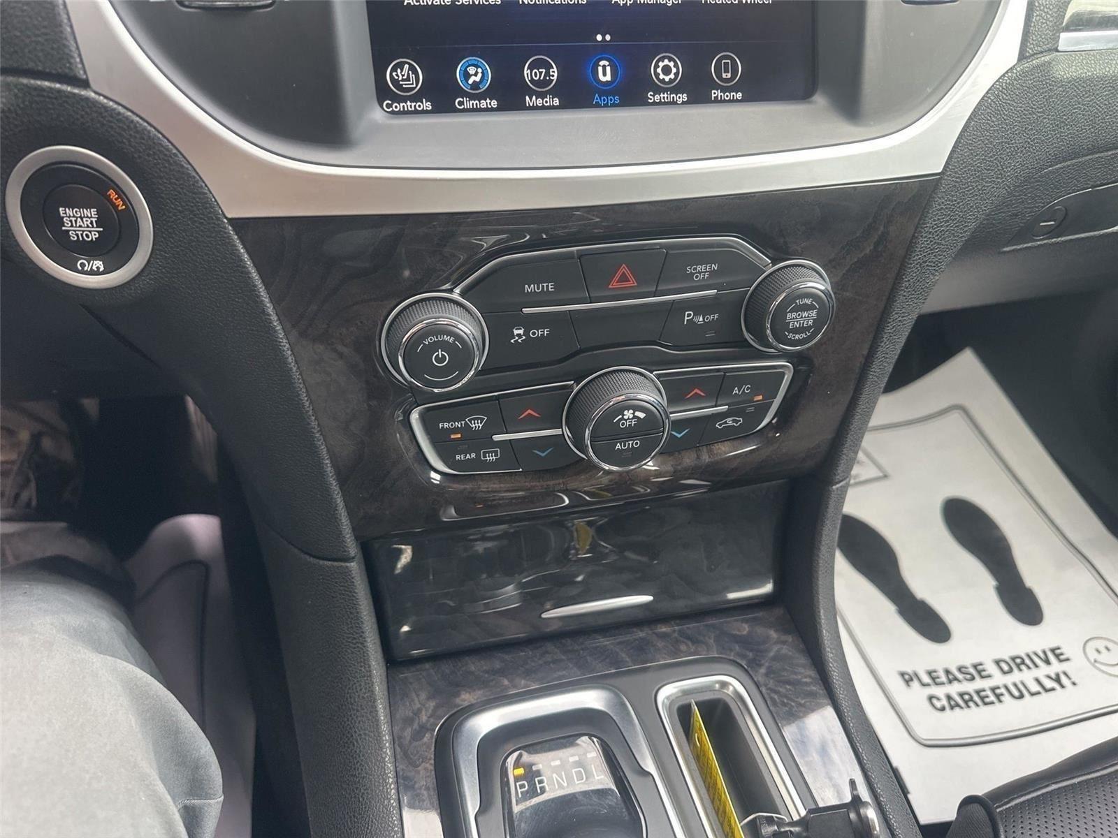 Chrysler 300  2023