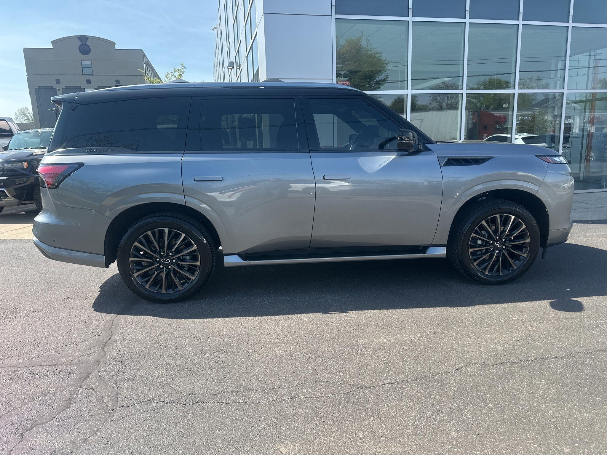 Infiniti QX80  2025