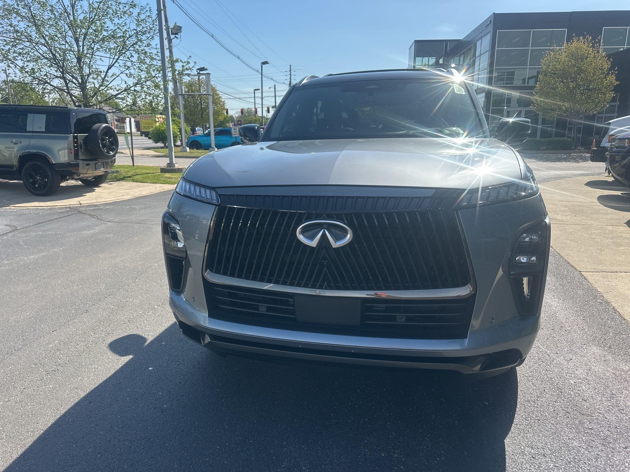 Infiniti QX80  2025