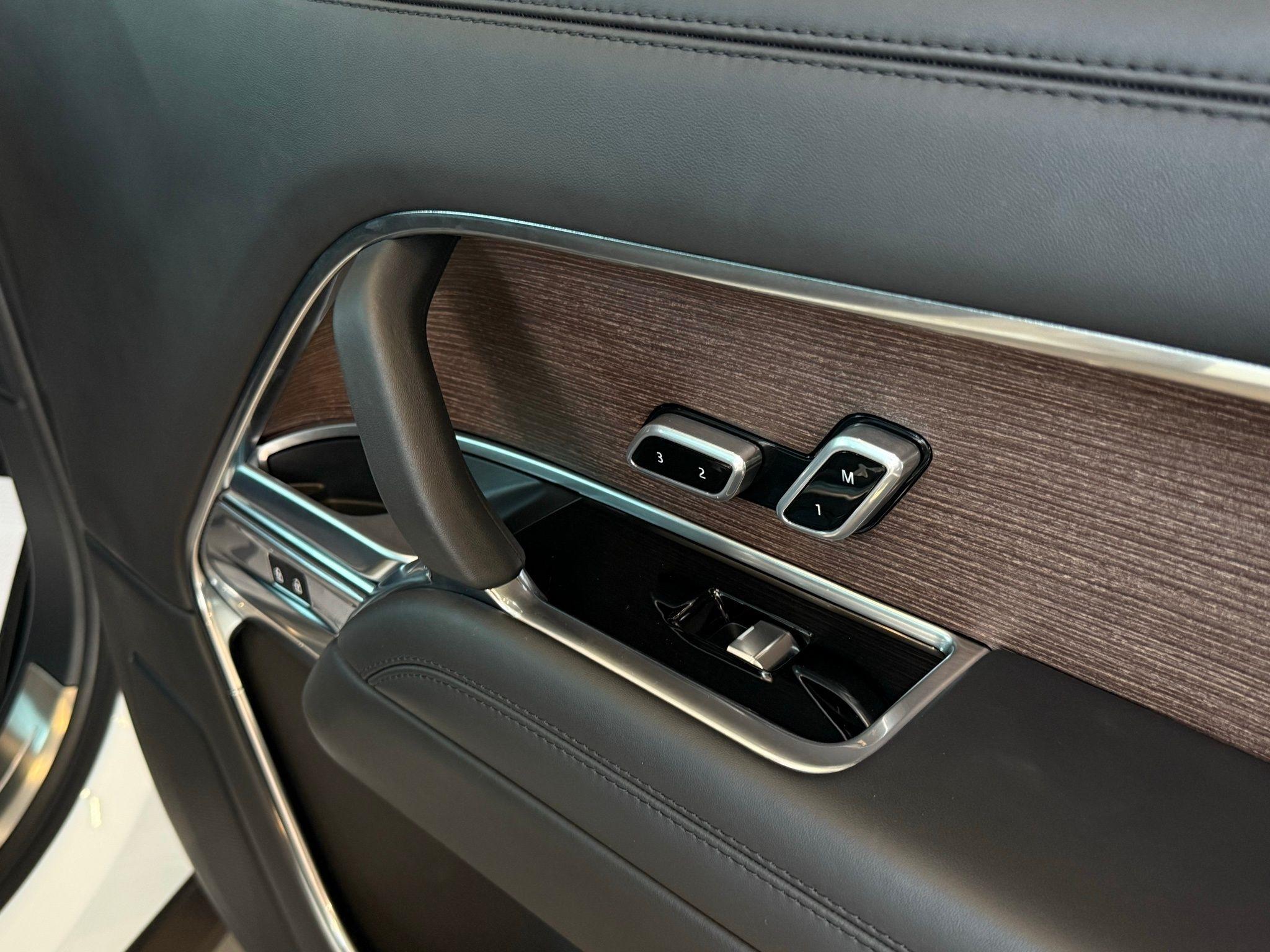 Land Rover Range Rover  2025