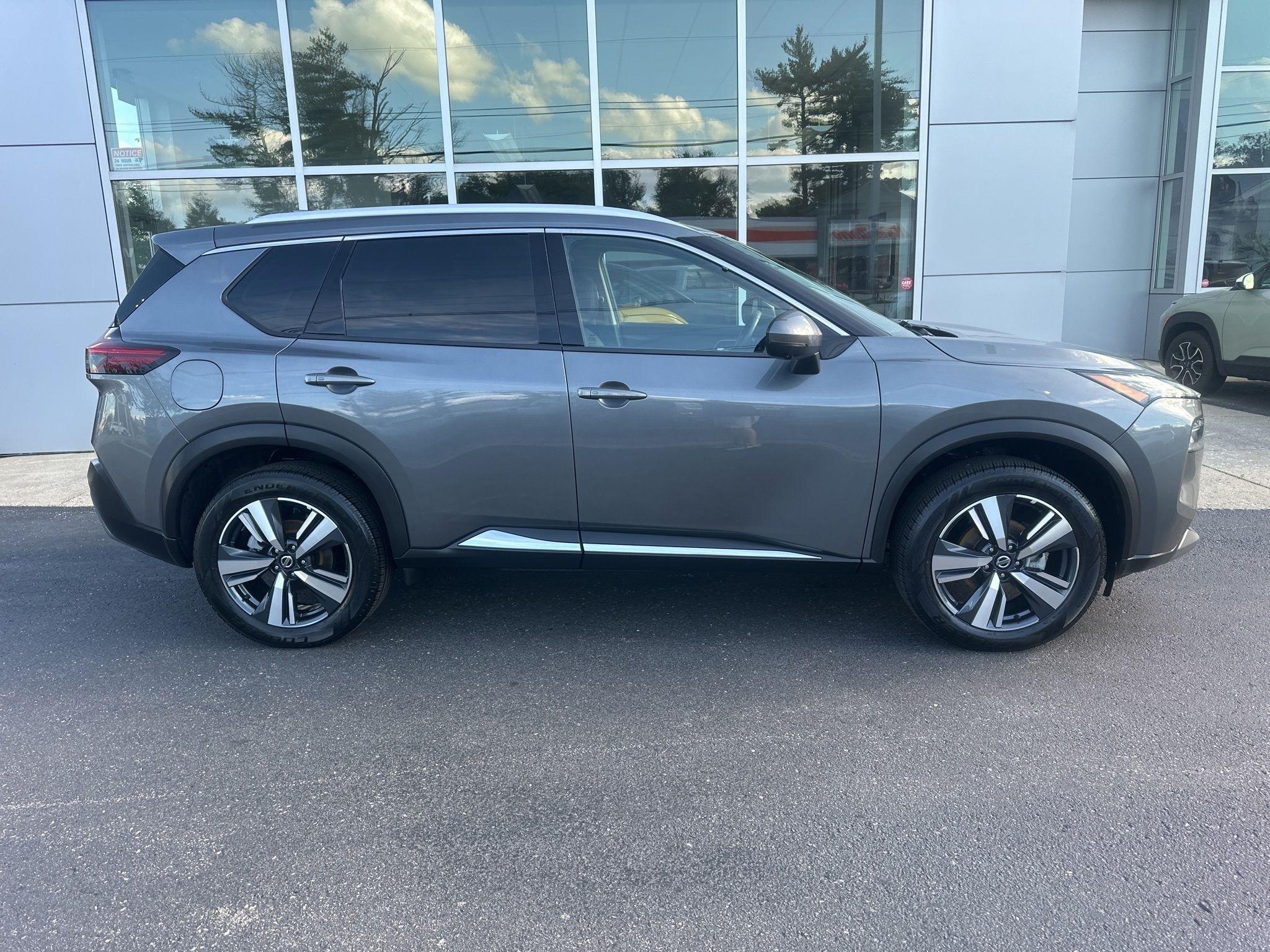 Nissan Rogue  2021