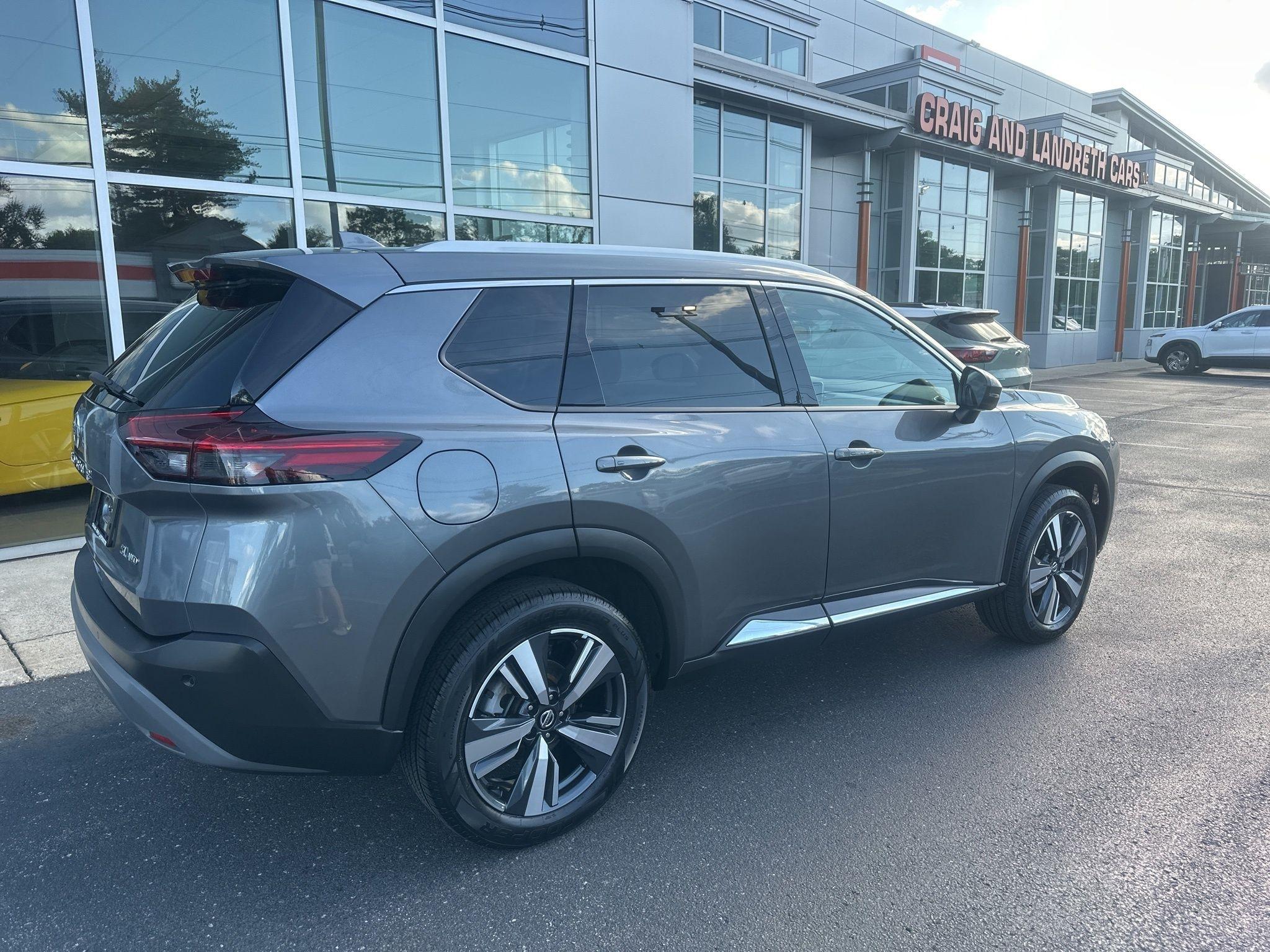 Nissan Rogue  2021