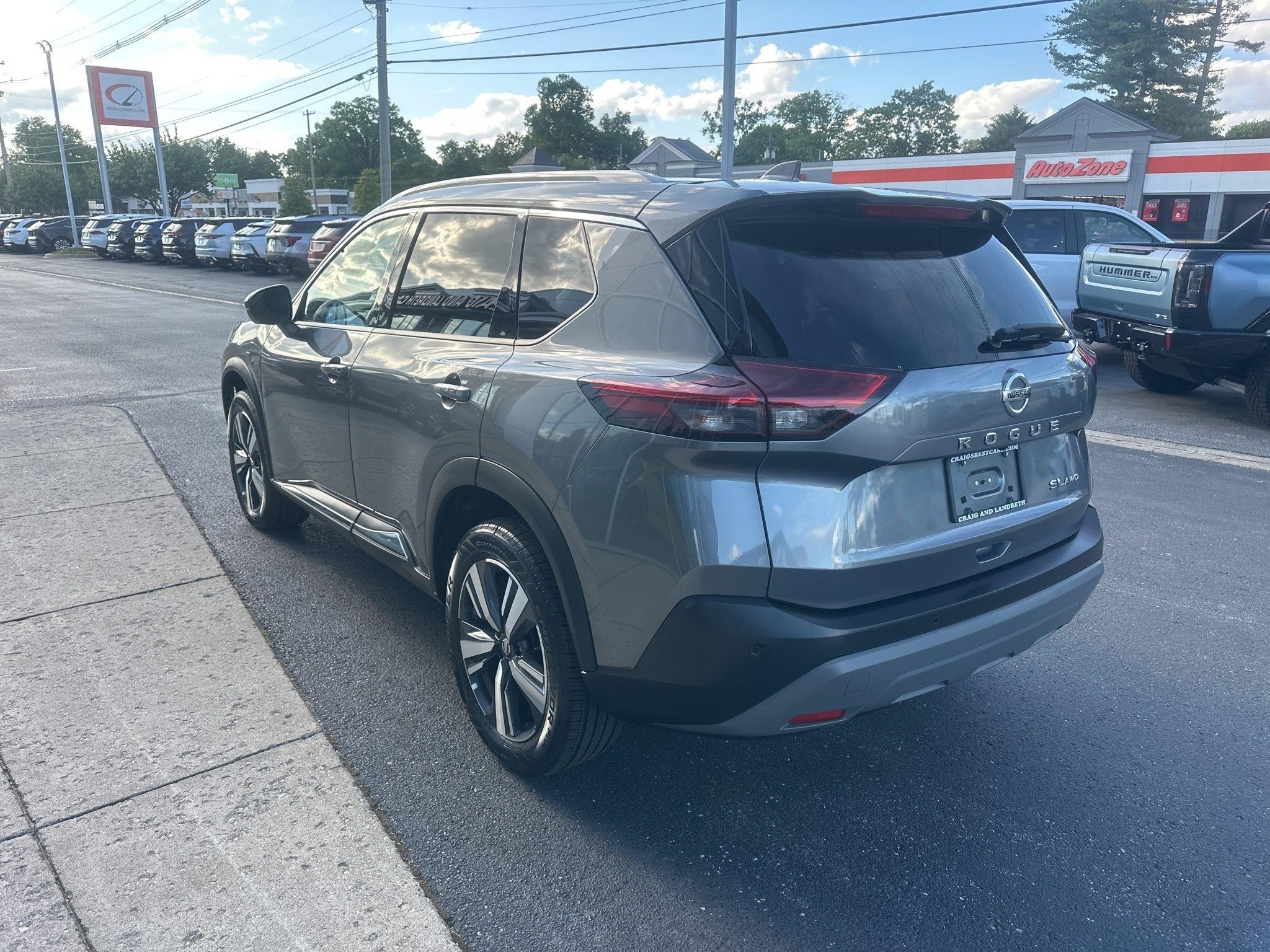 Nissan Rogue  2021