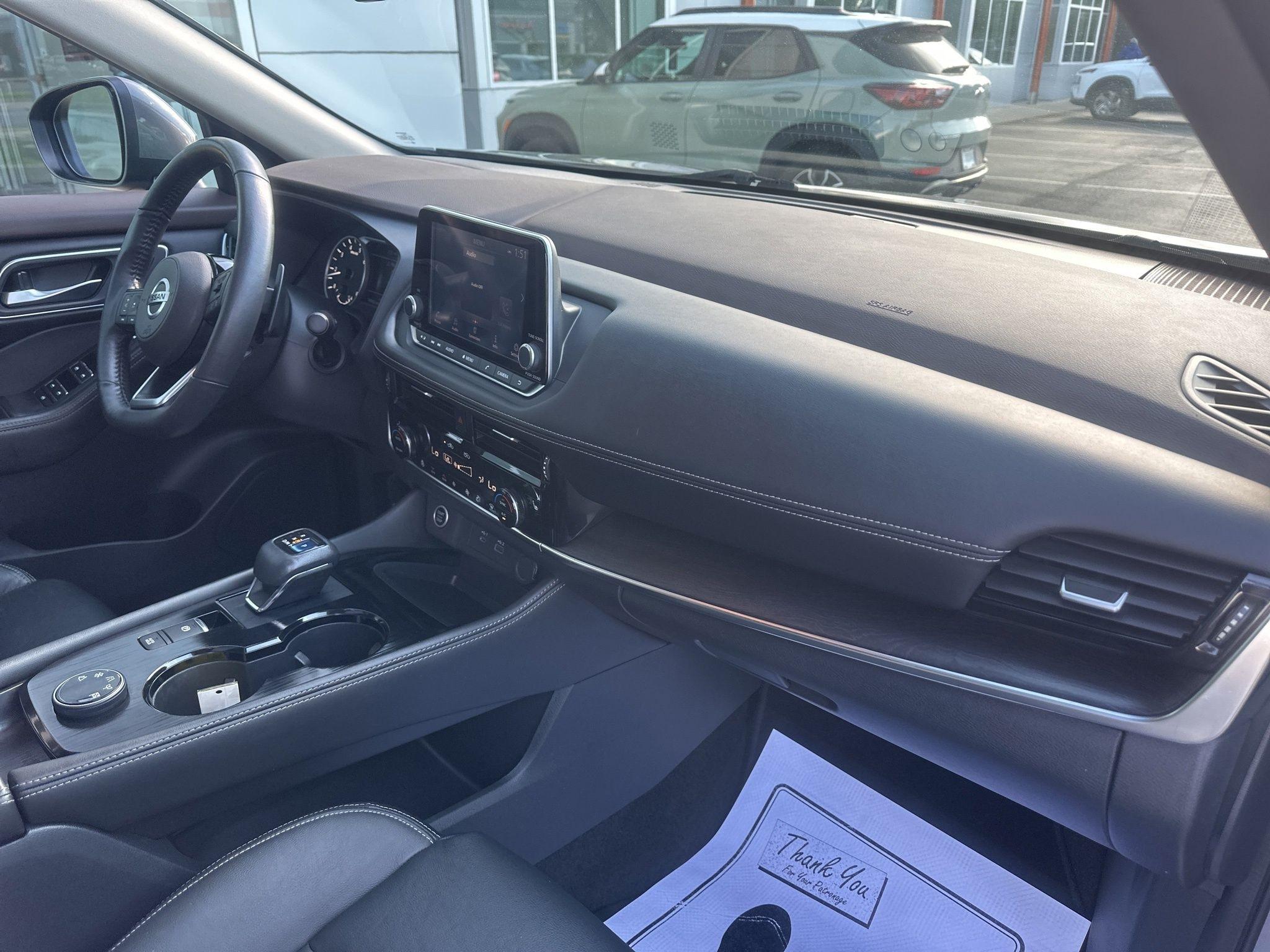 Nissan Rogue  2021