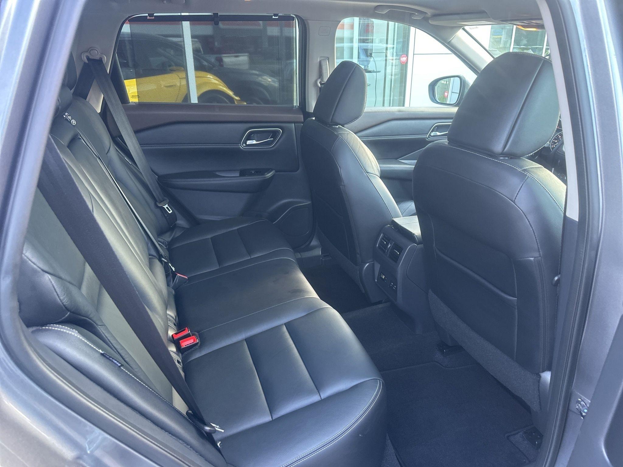 Nissan Rogue  2021