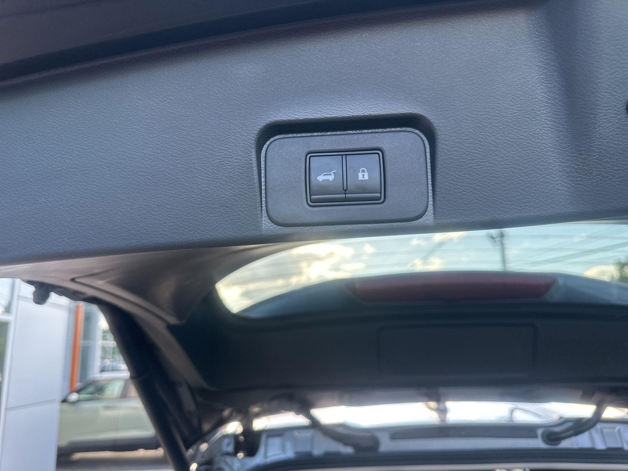 Nissan Rogue  2021