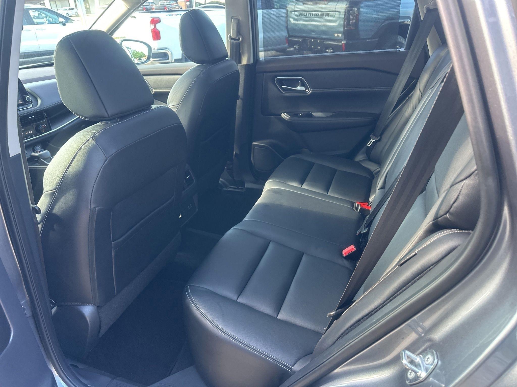 Nissan Rogue  2021