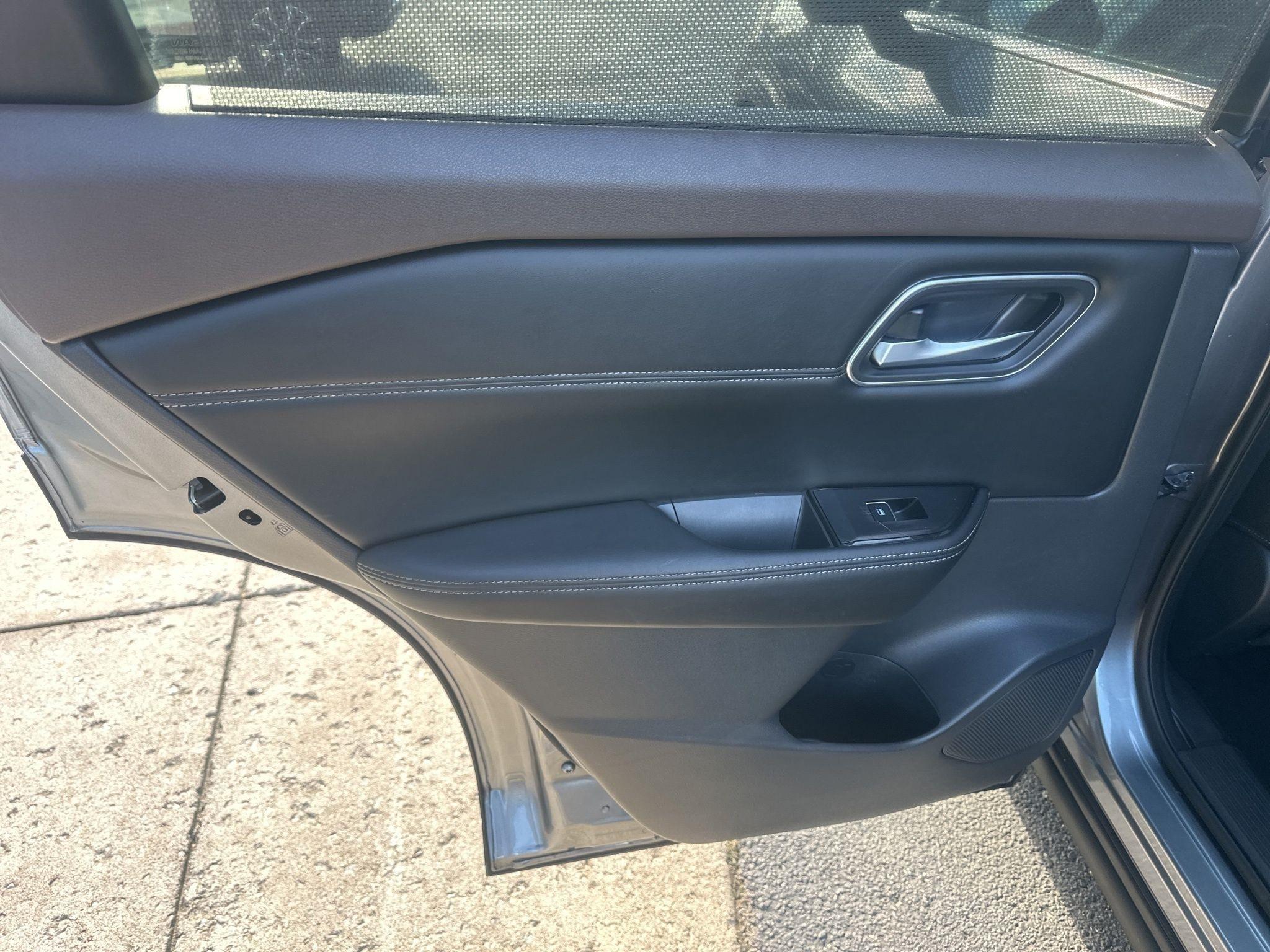 Nissan Rogue  2021