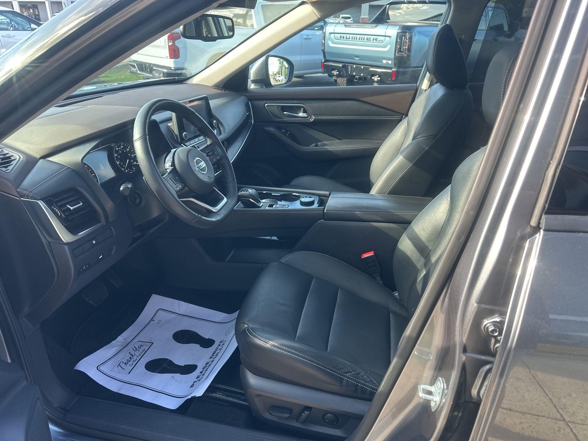 Nissan Rogue  2021