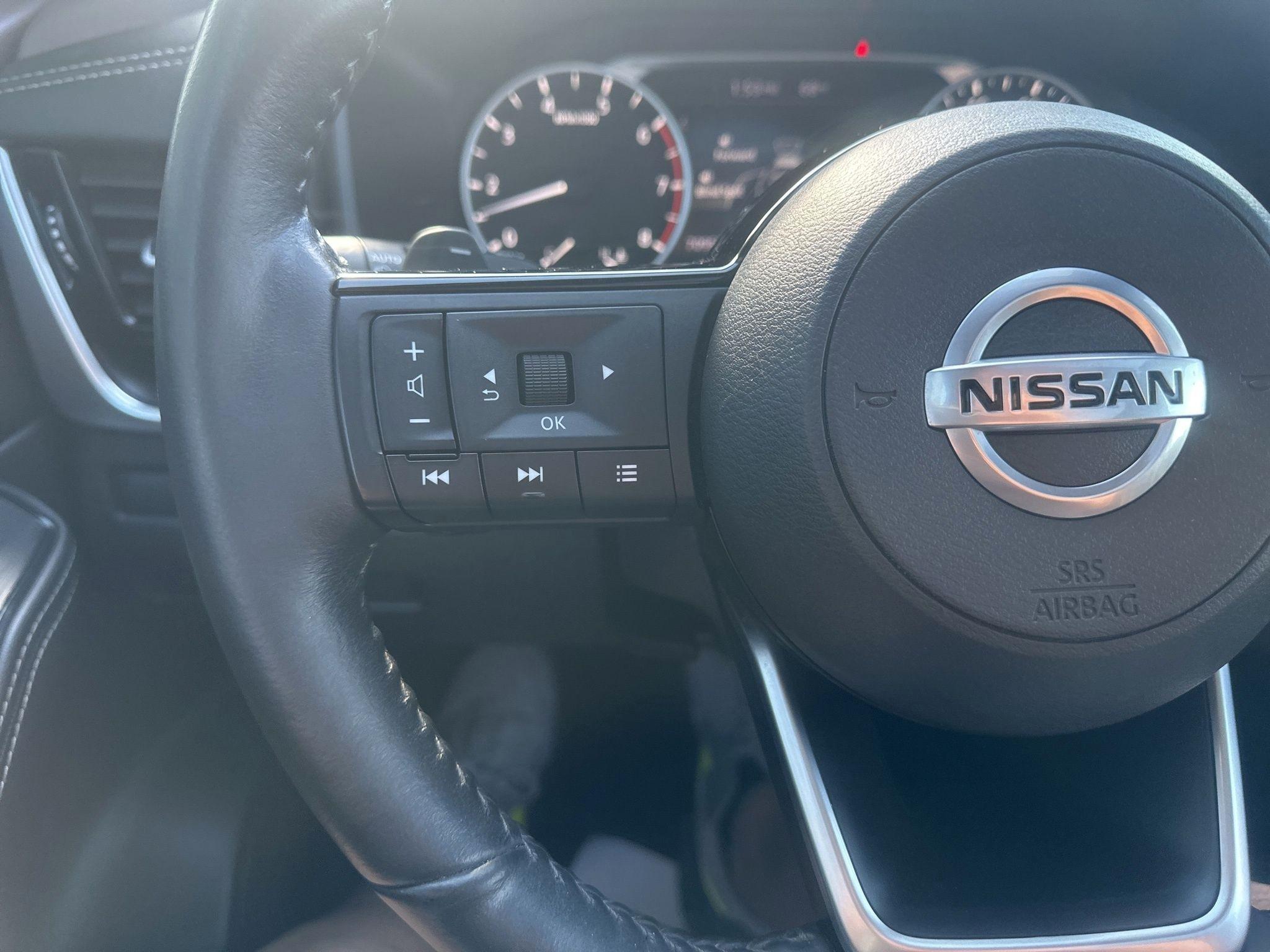 Nissan Rogue  2021
