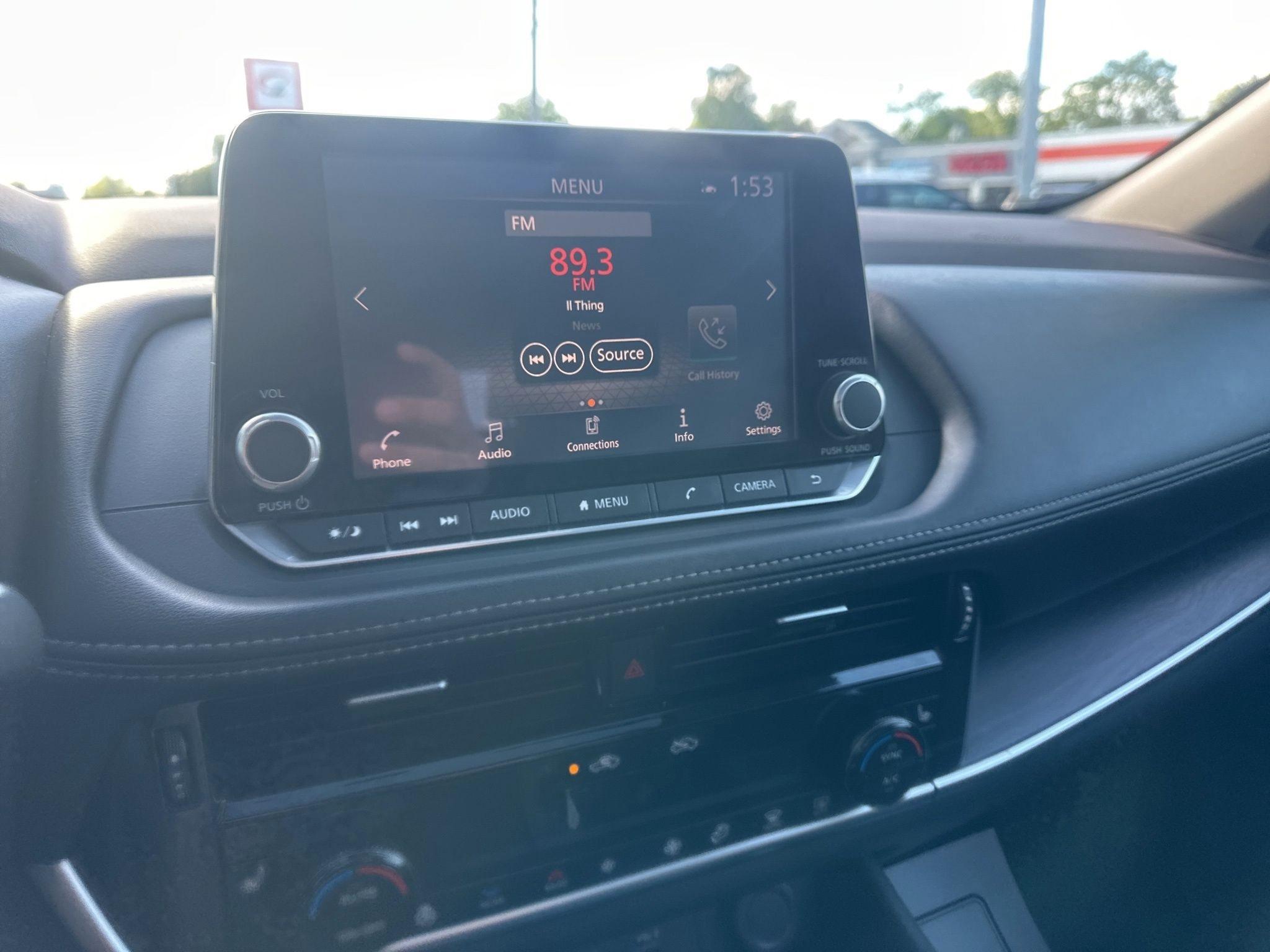 Nissan Rogue  2021