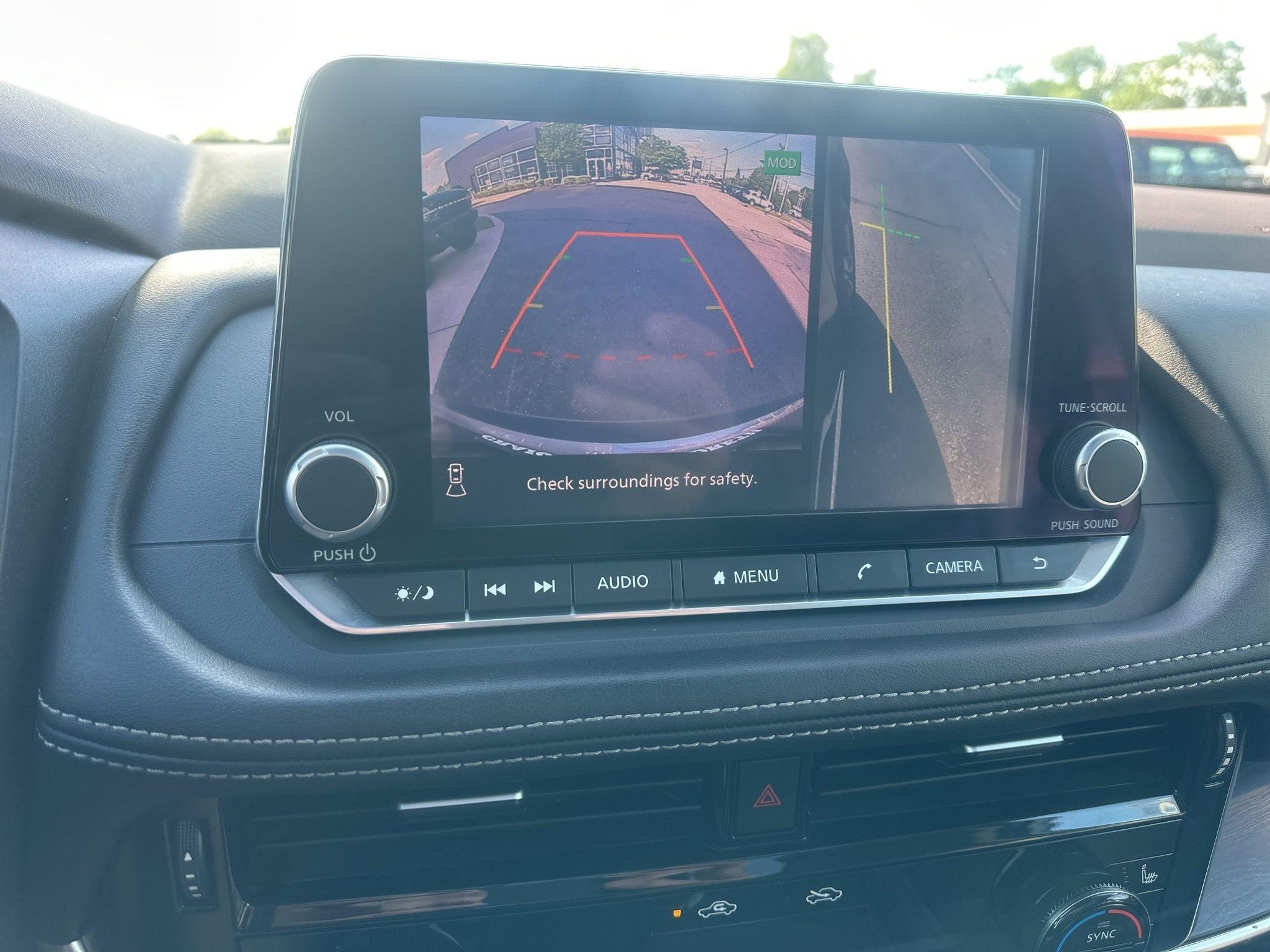 Nissan Rogue  2021