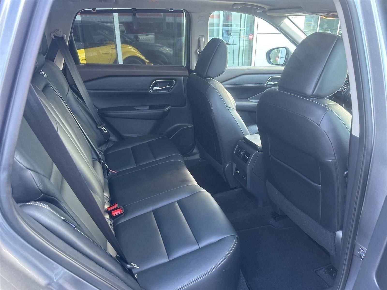 Nissan Rogue  2021