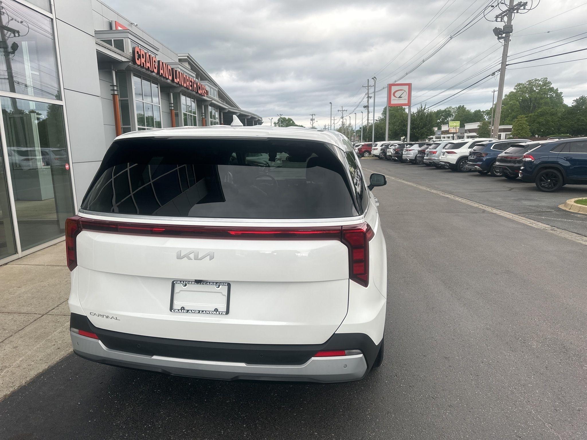 Kia Carnival  2025
