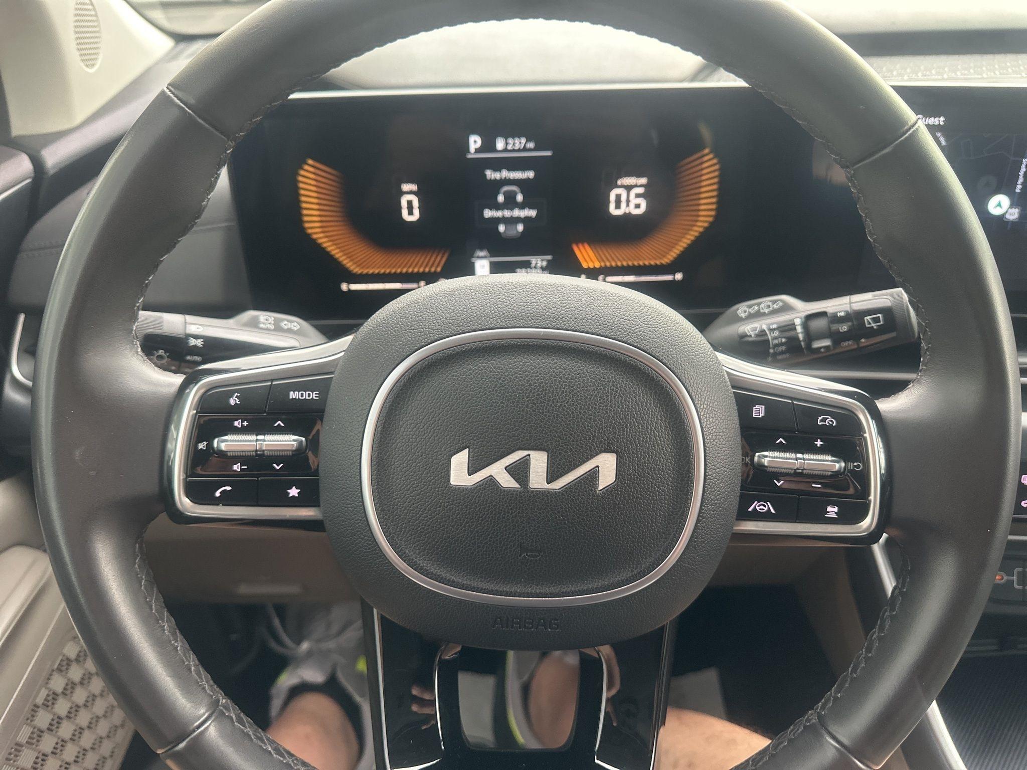 Kia Carnival  2025