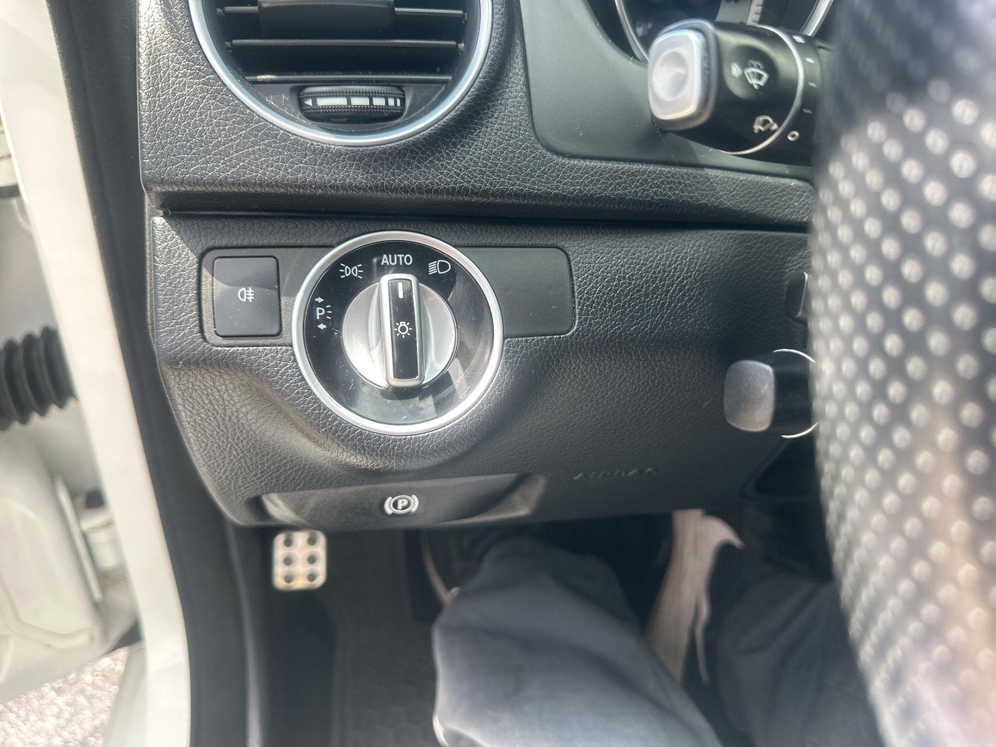 Mercedes-Benz C-Class  2013