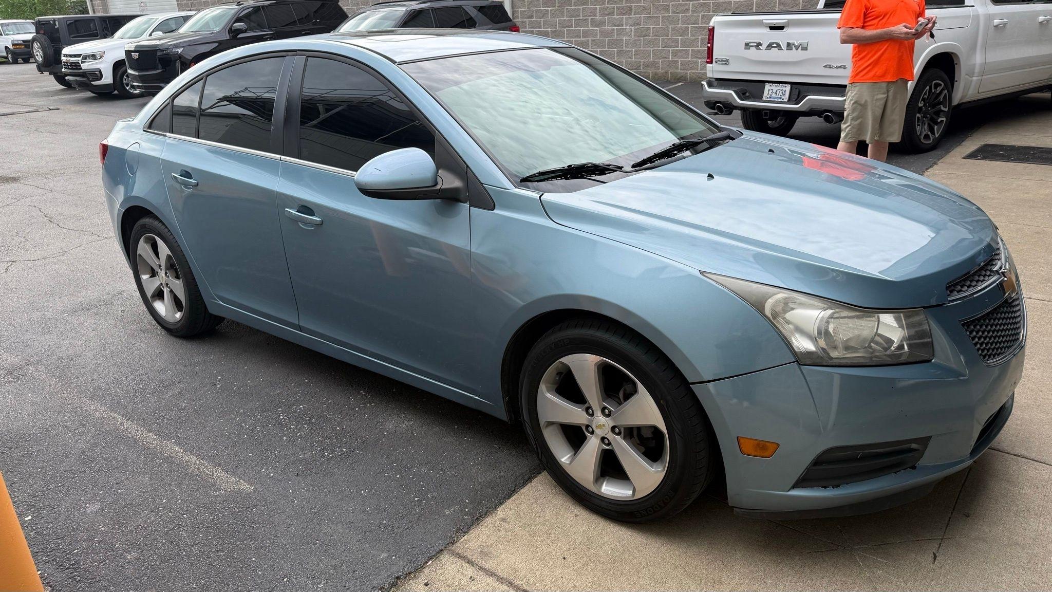 Chevrolet Cruze  2011