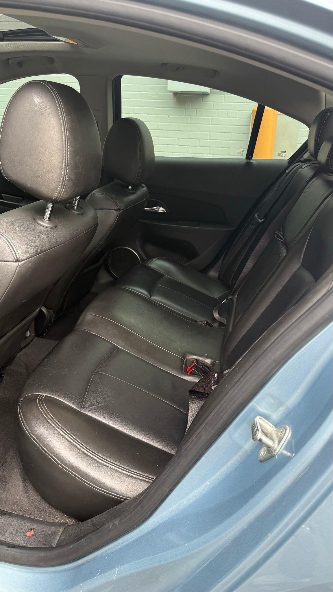 Chevrolet Cruze  2011