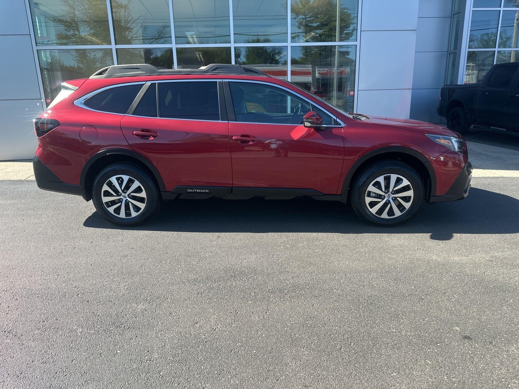 2020 Subaru Outback Premium's photo
