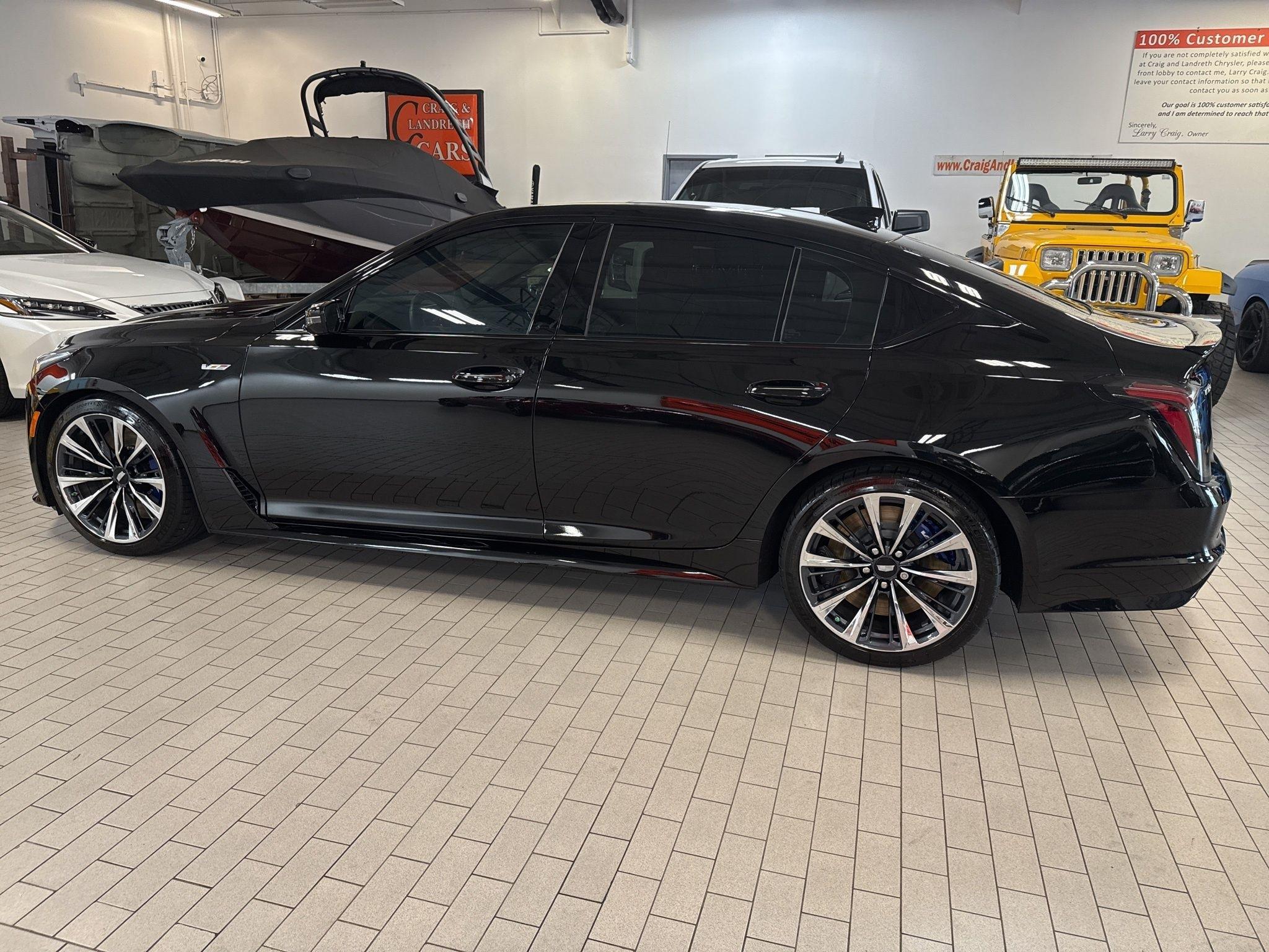 Cadillac CT5-V Blackwing  2023