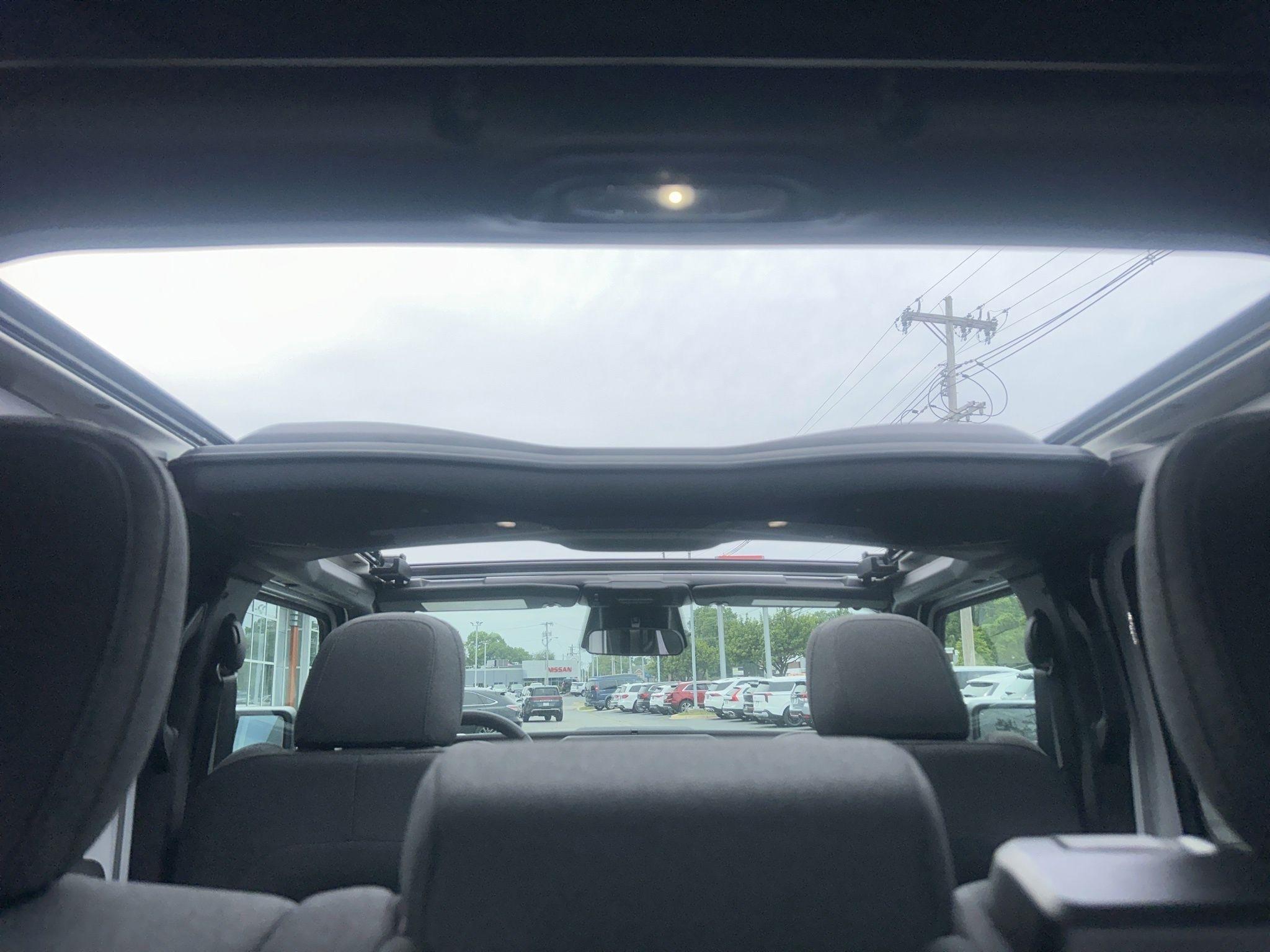 Jeep Wrangler  2025