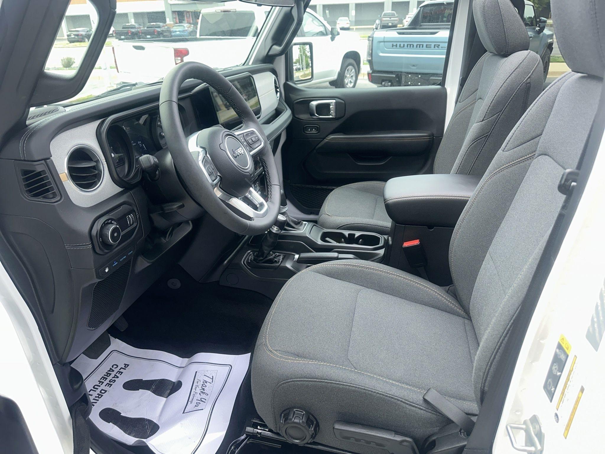 Jeep Wrangler  2025