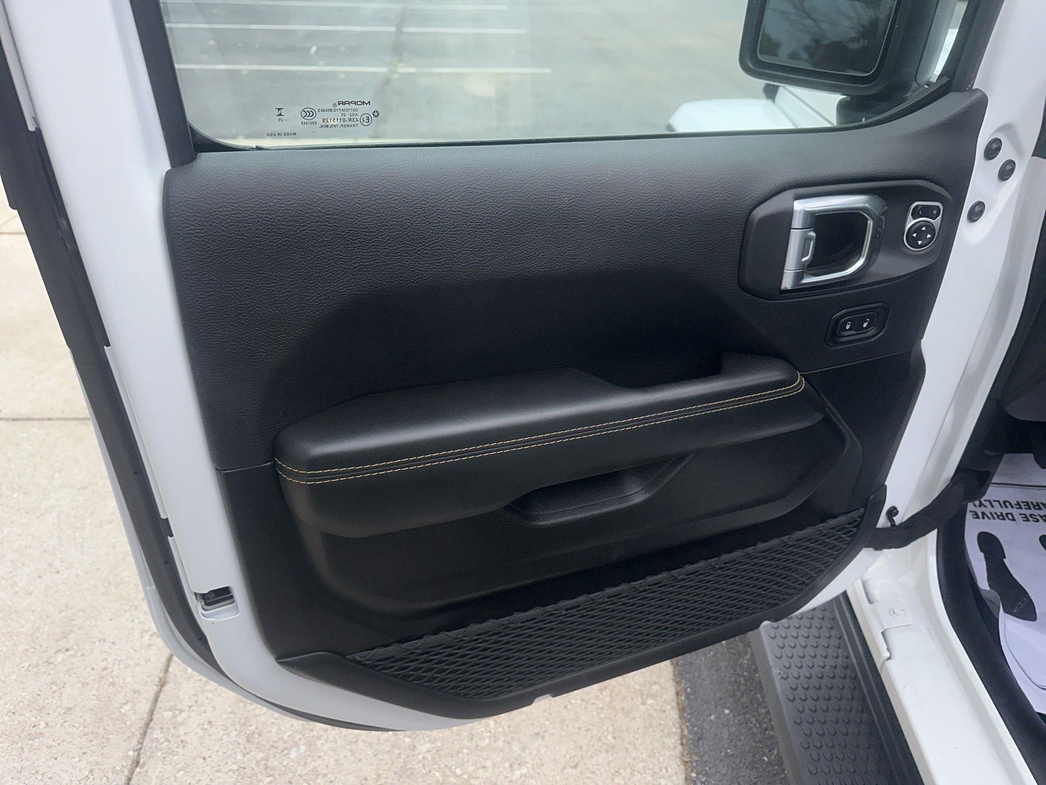 Jeep Wrangler  2025