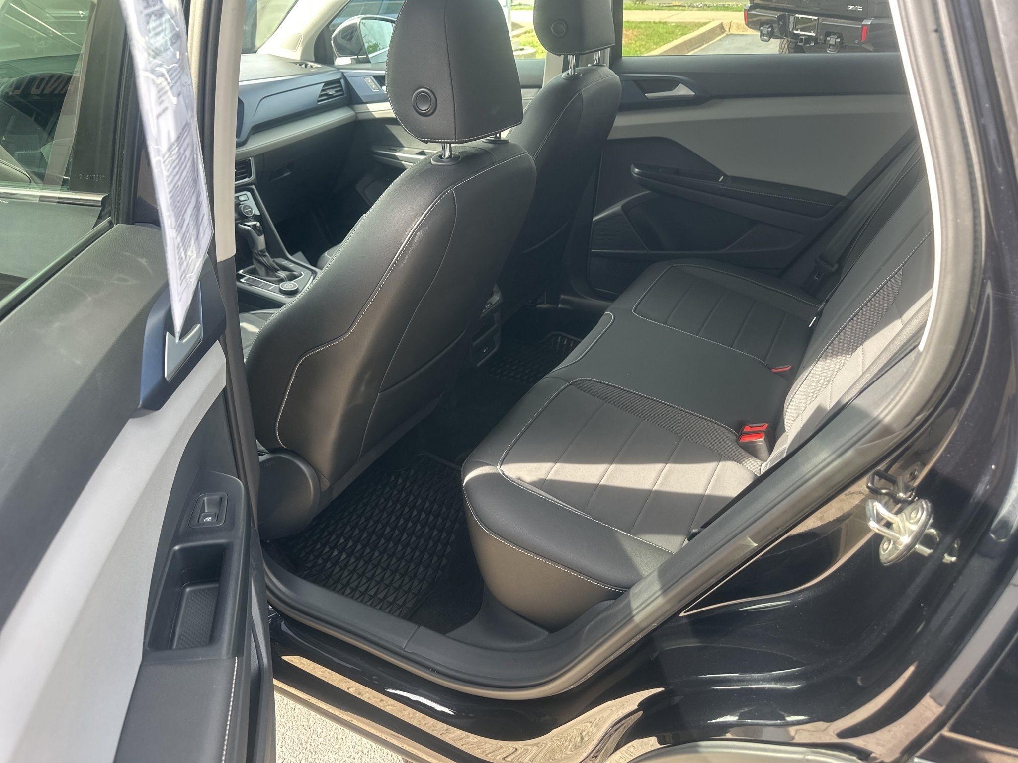 Volkswagen Taos  2024