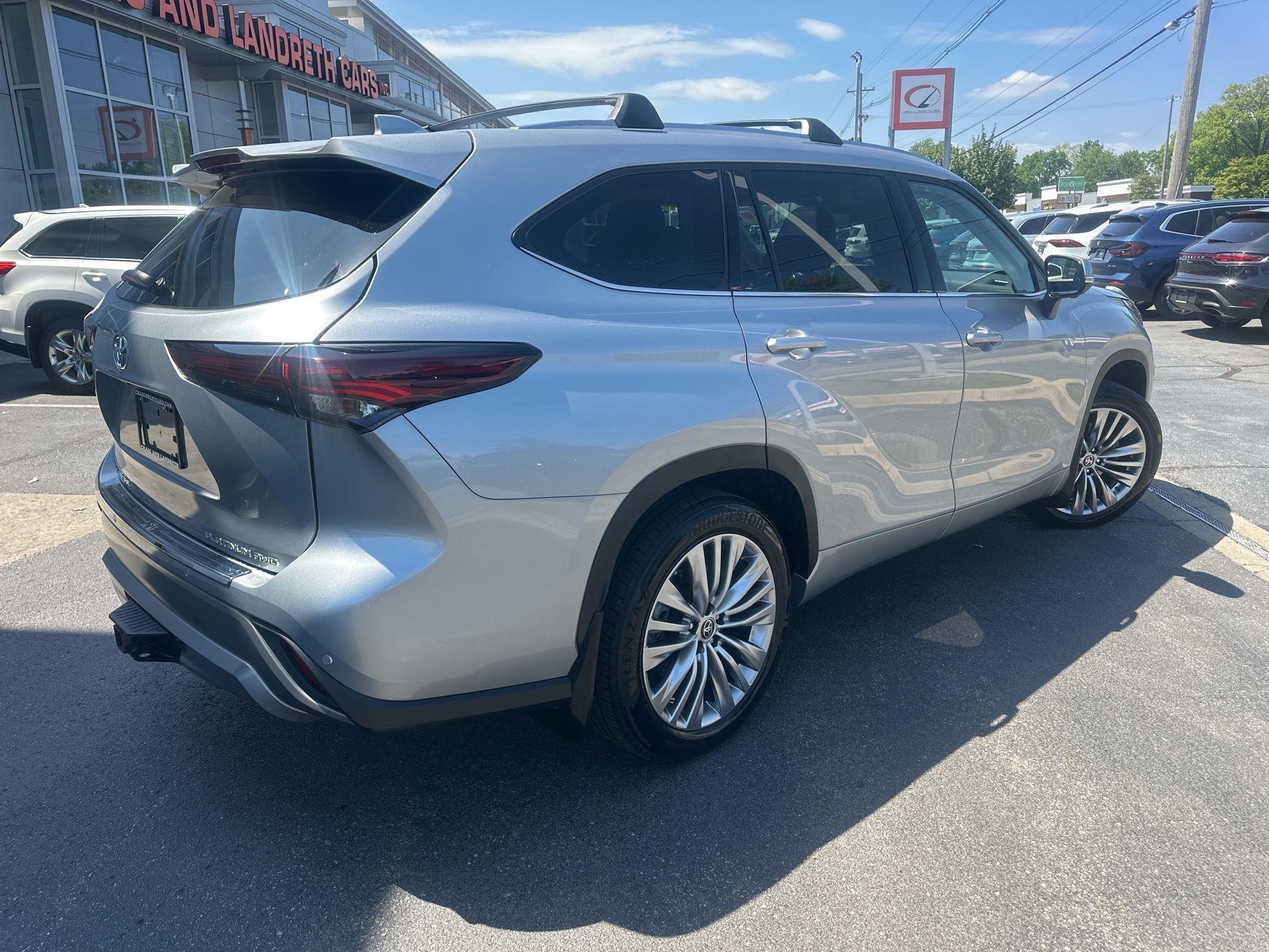 Toyota Highlander  2025