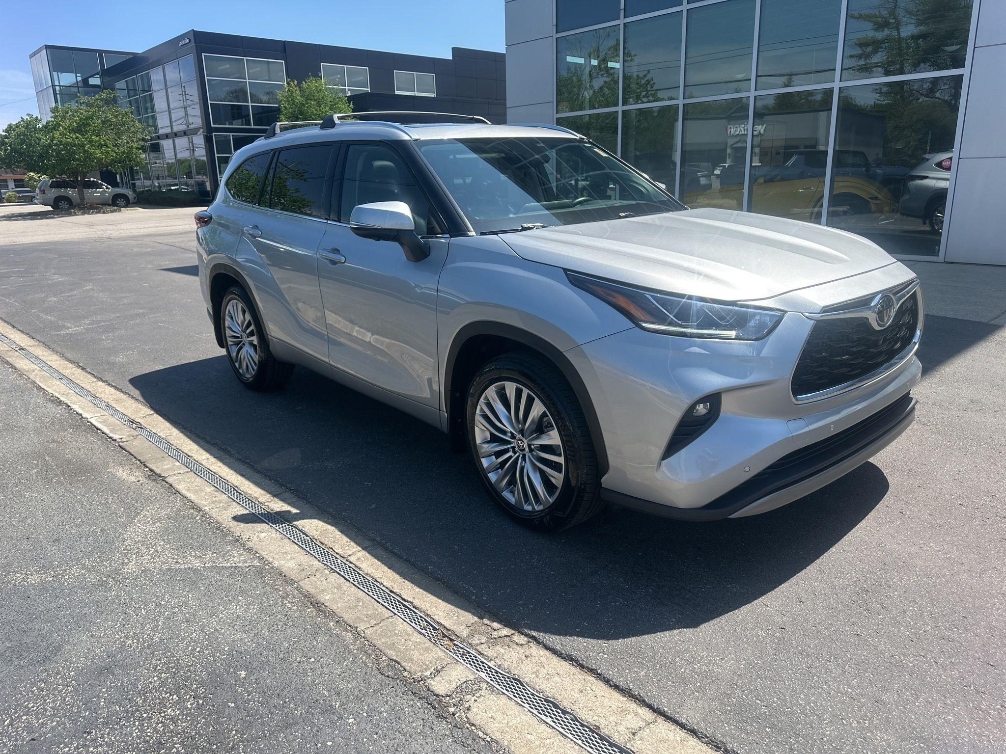 Toyota Highlander  2025