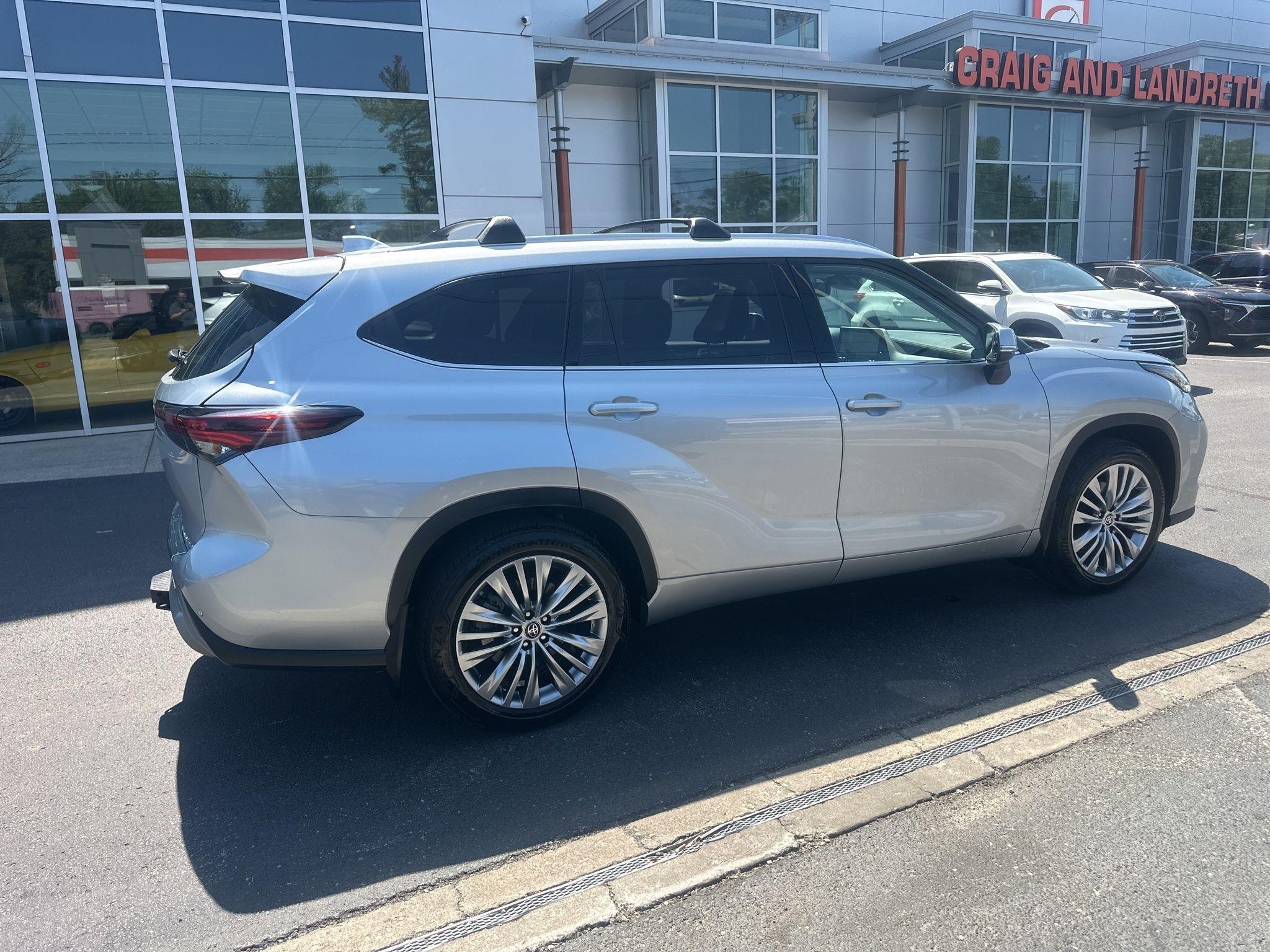 Toyota Highlander  2025