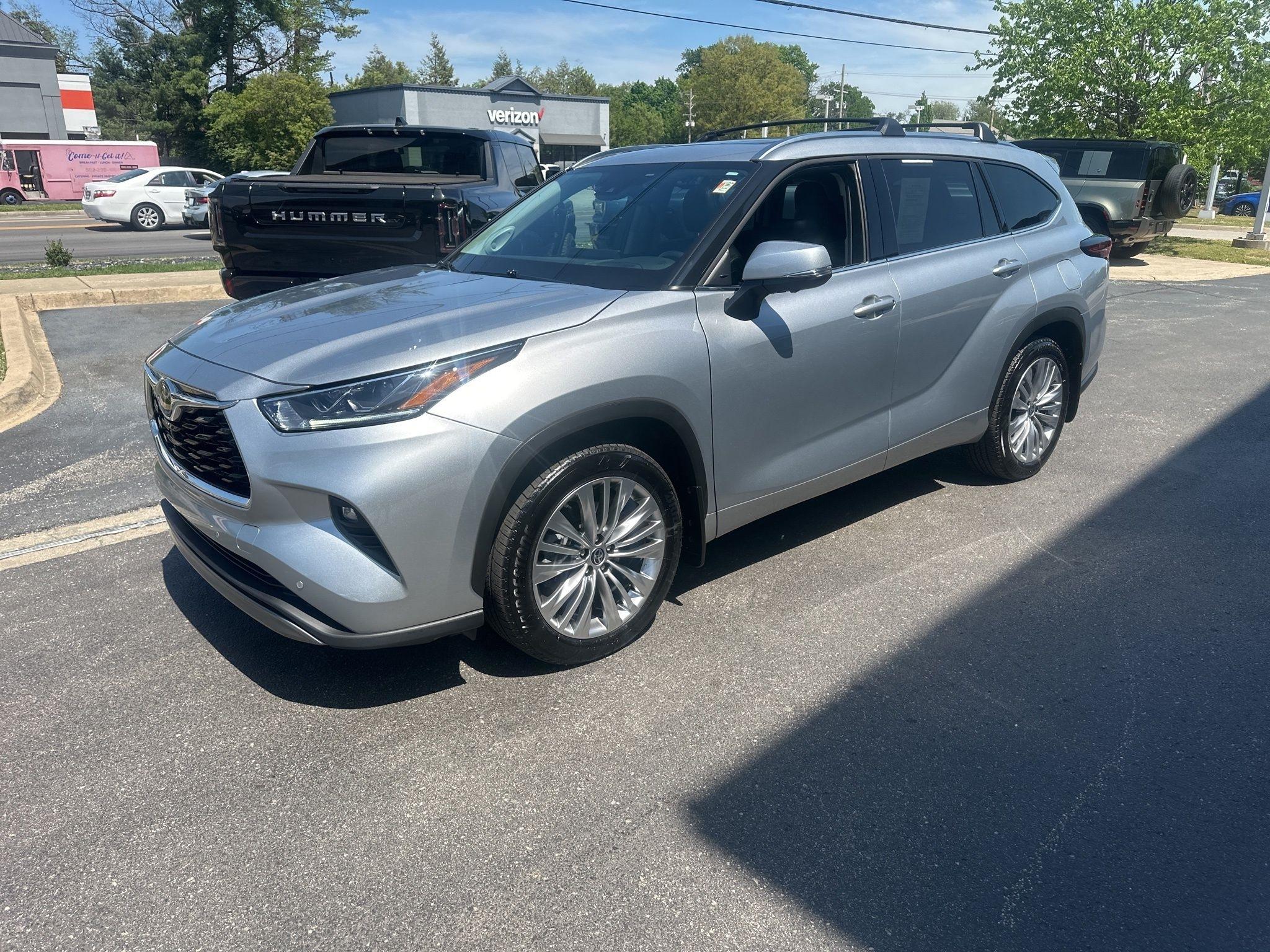 Toyota Highlander  2025