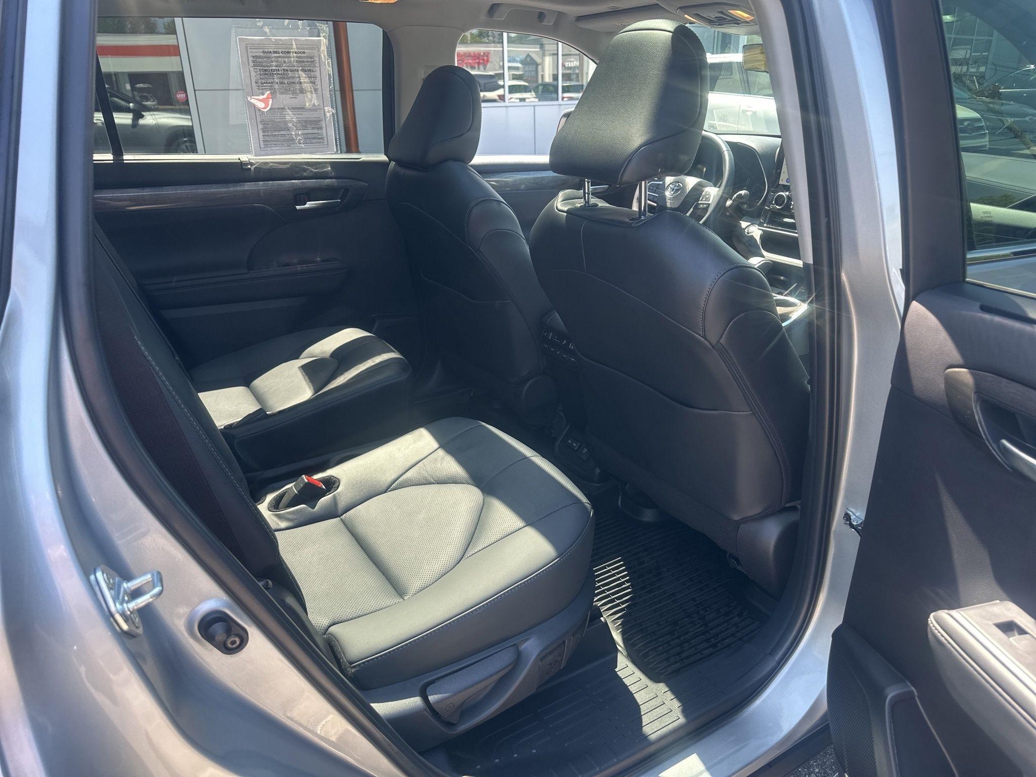 Toyota Highlander  2025