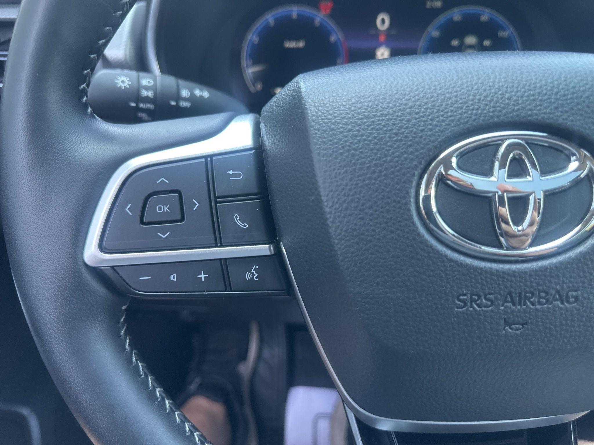 Toyota Highlander  2025