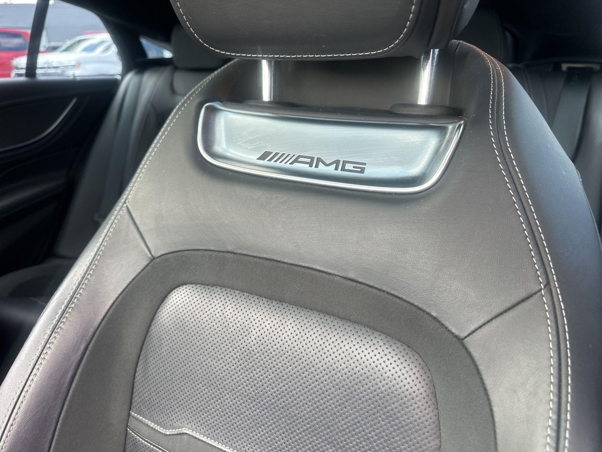 Mercedes-Benz AMG GT  2022