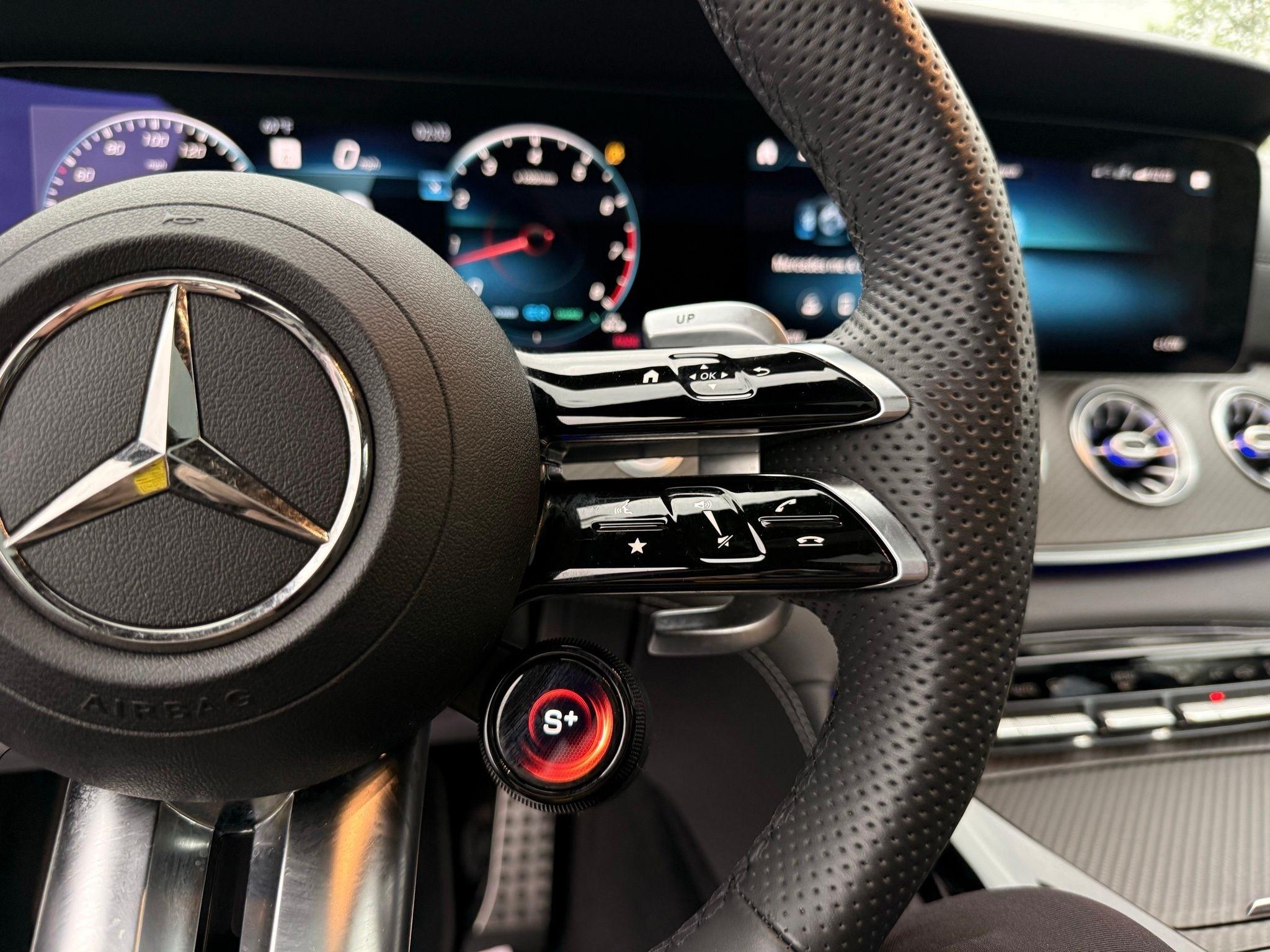 Mercedes-Benz AMG GT  2022