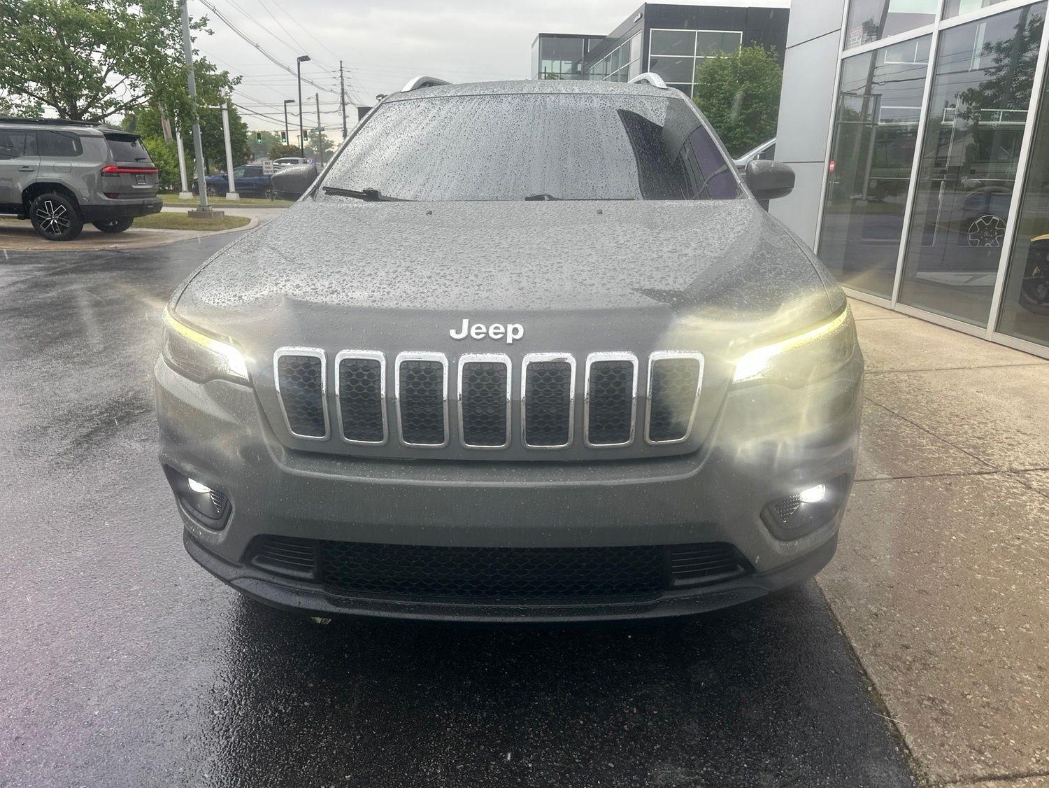 Jeep Cherokee  2020