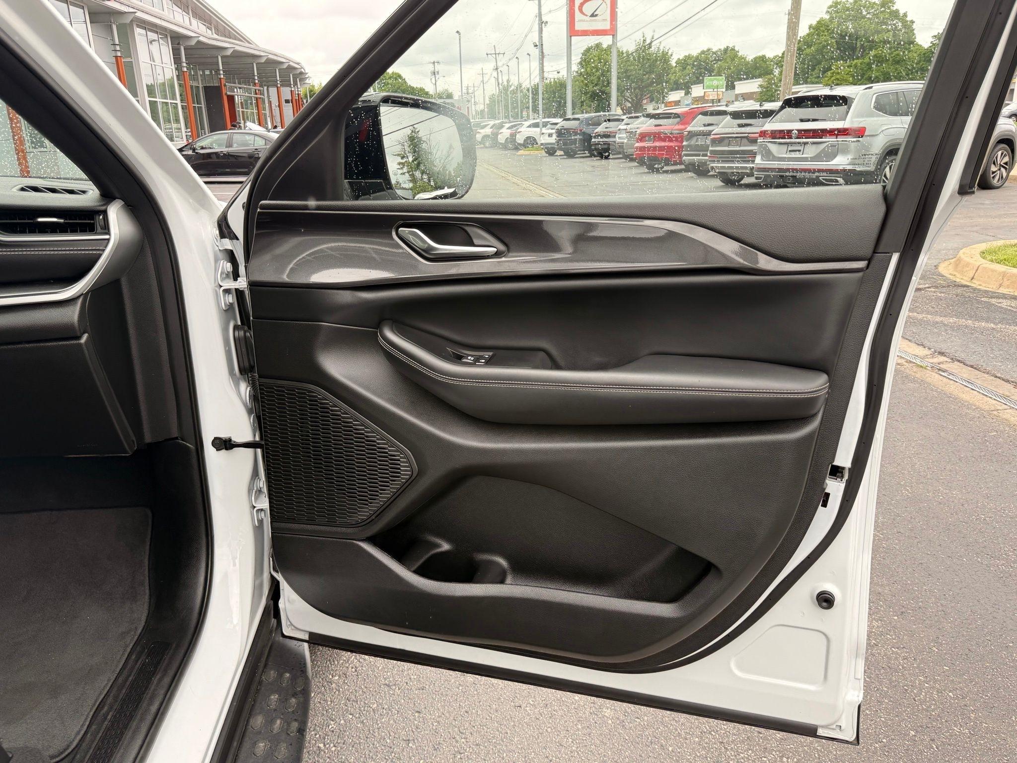 Jeep Grand Cherokee L  2023