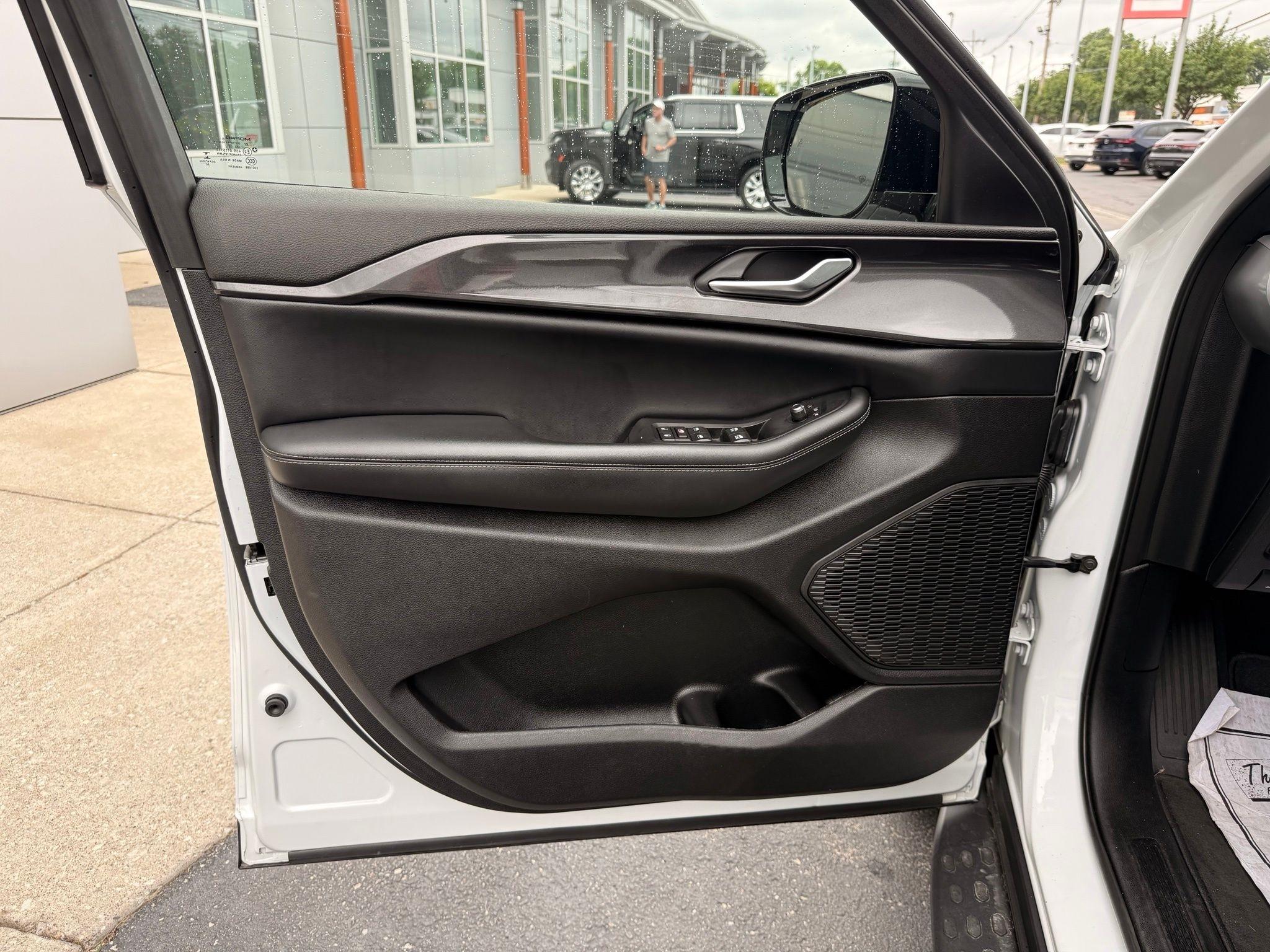 Jeep Grand Cherokee L  2023