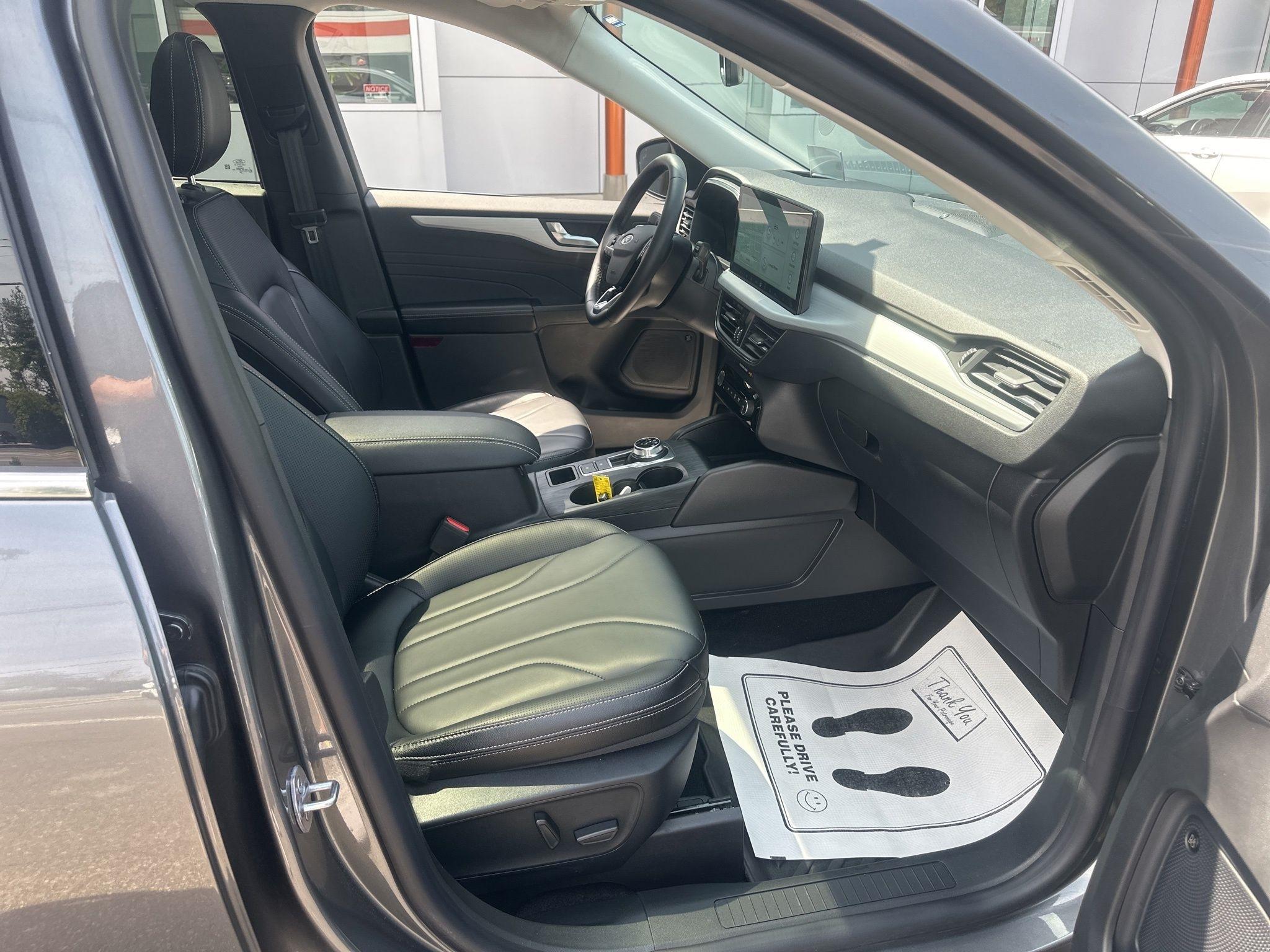 Ford Escape Plug-in Hybrid  2025