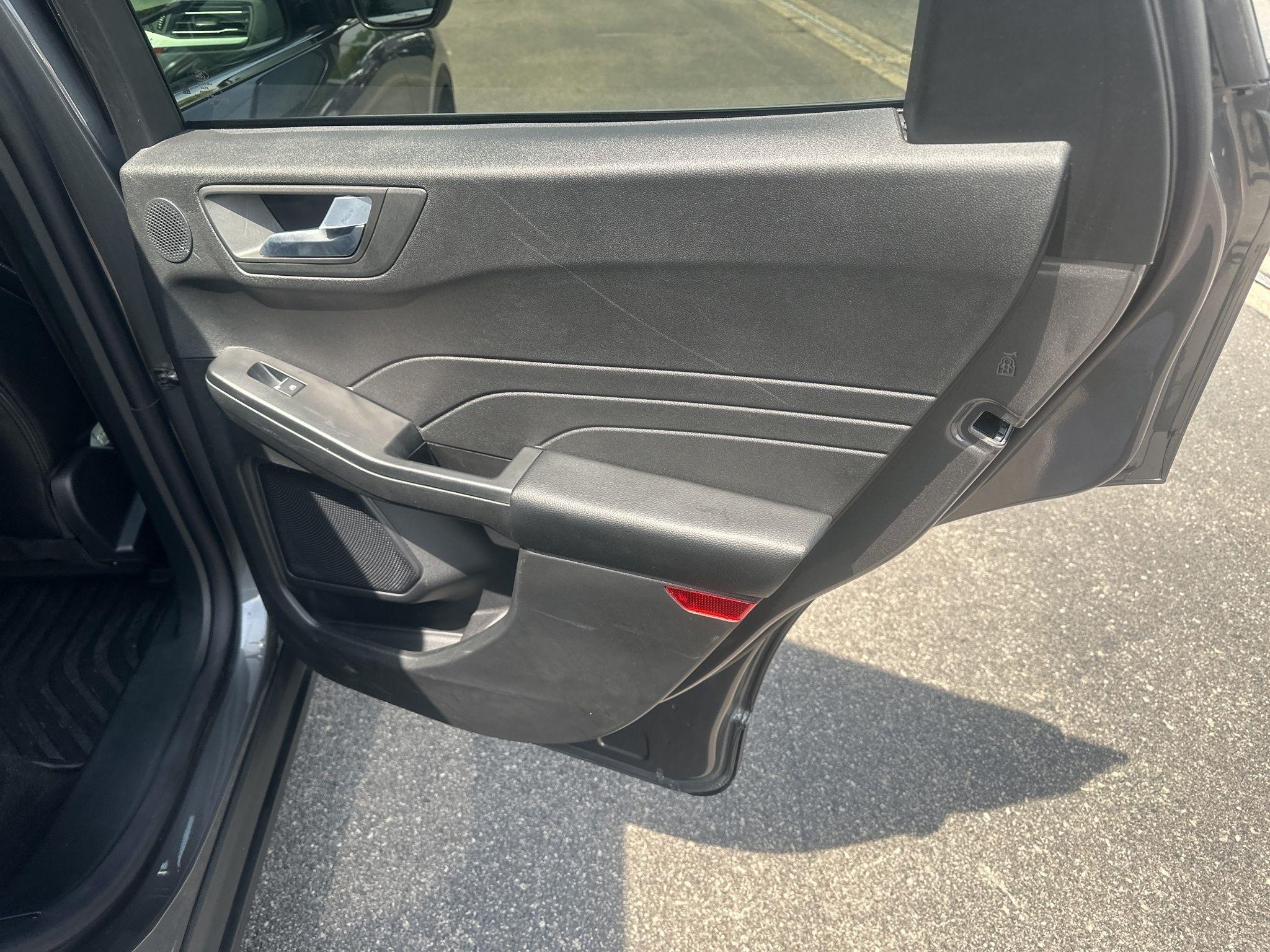 Ford Escape Plug-in Hybrid  2025