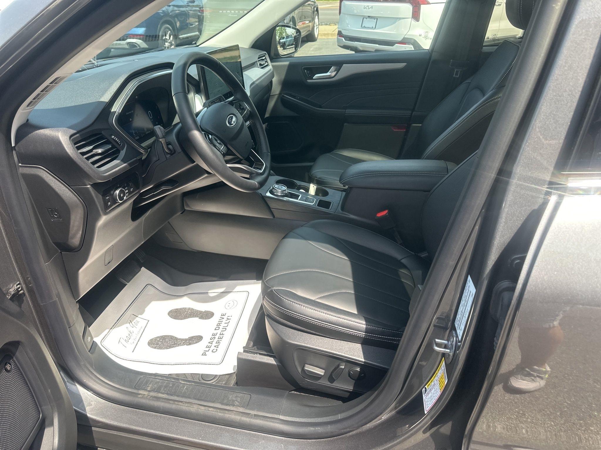 Ford Escape Plug-in Hybrid  2025