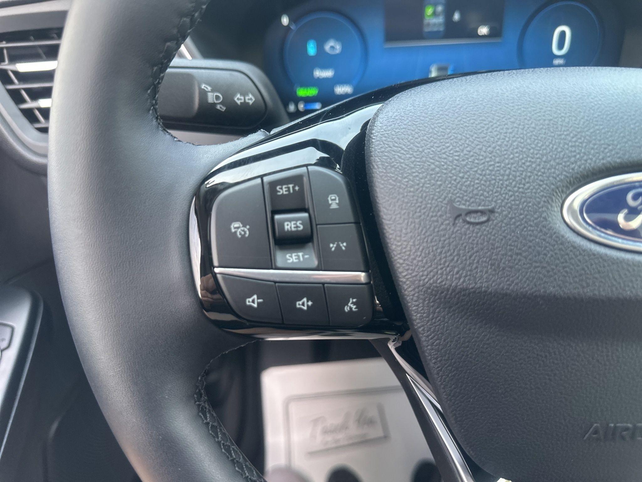 Ford Escape Plug-in Hybrid  2025