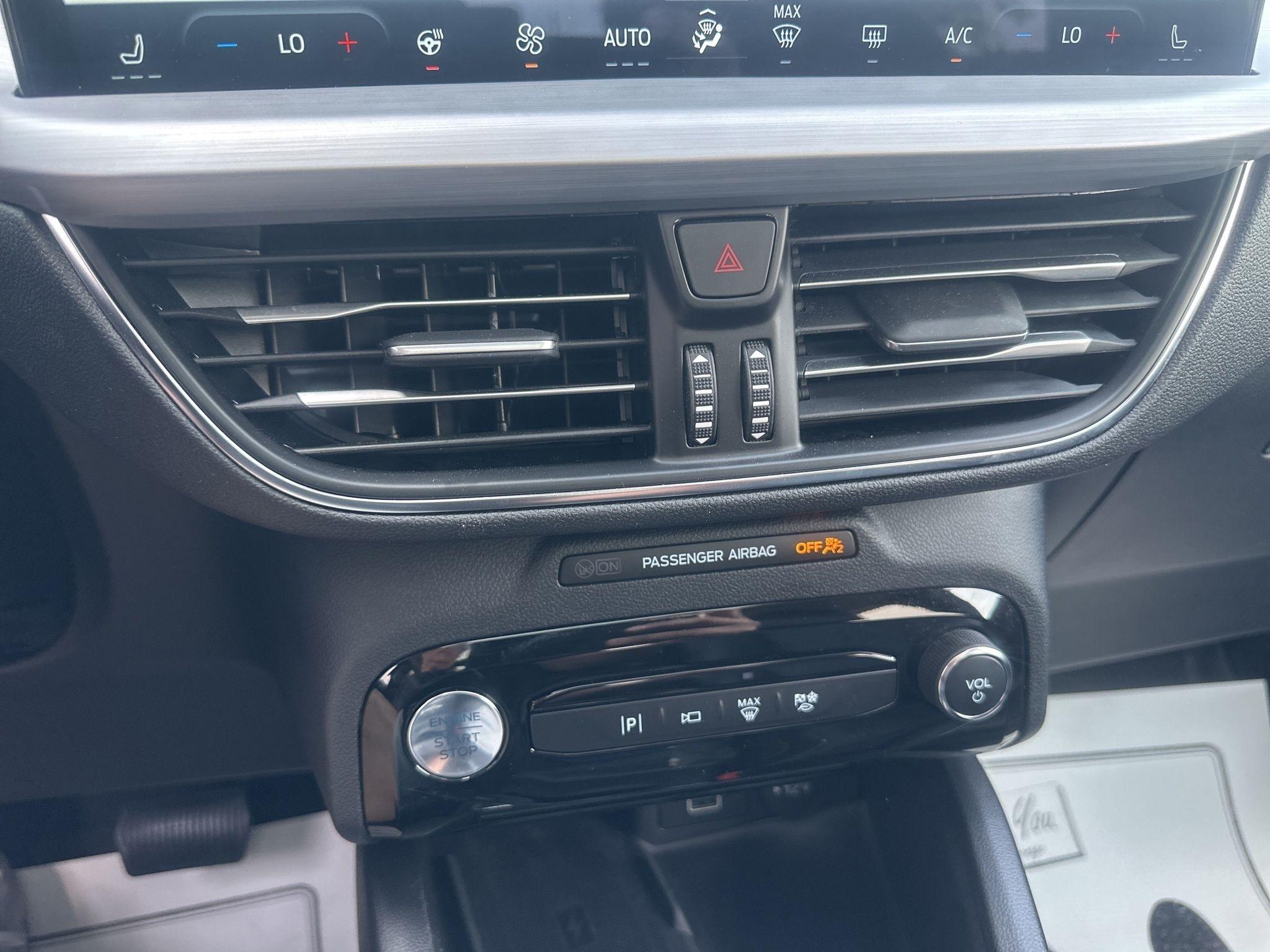 Ford Escape Plug-in Hybrid  2025