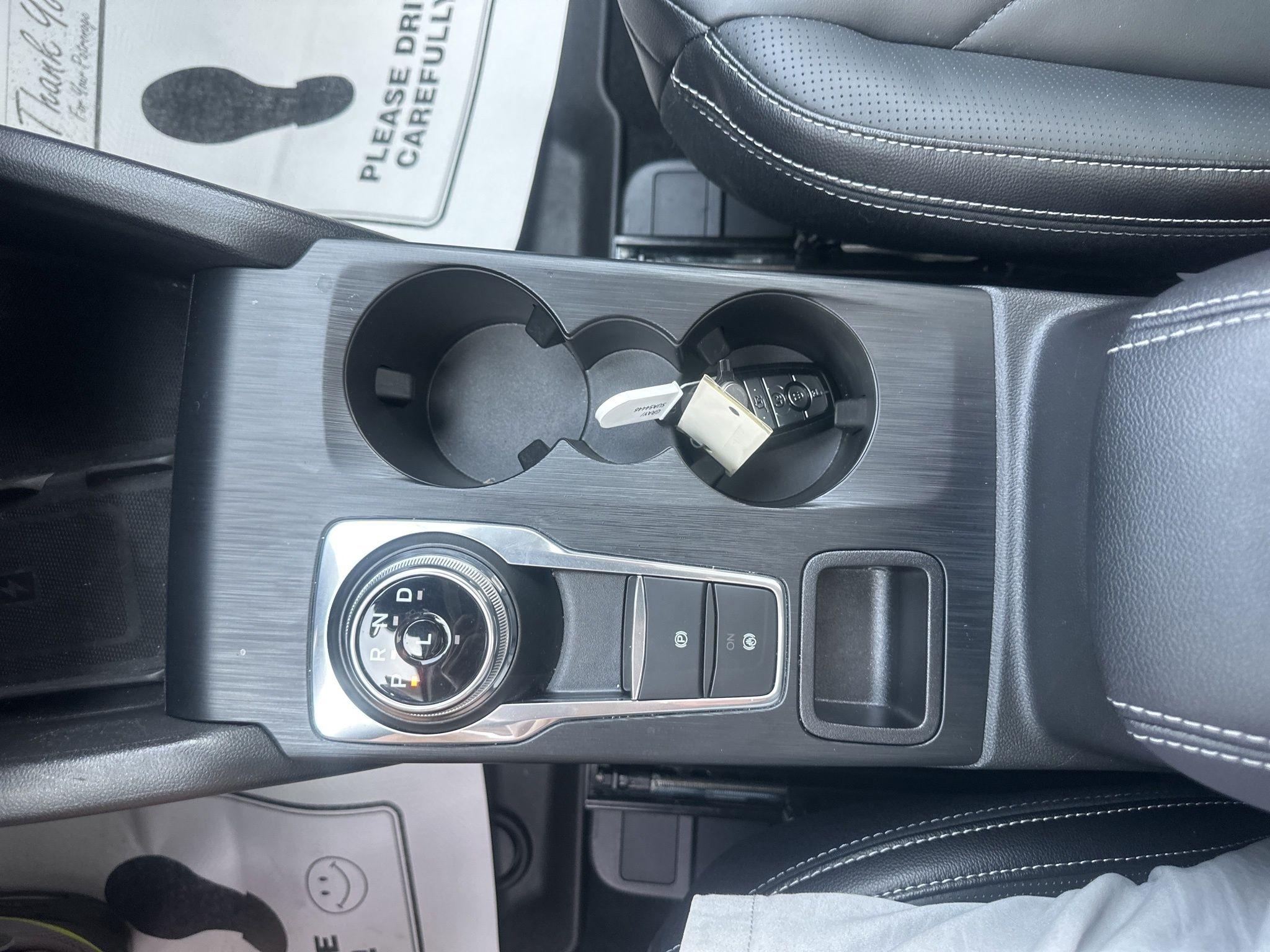 Ford Escape Plug-in Hybrid  2025