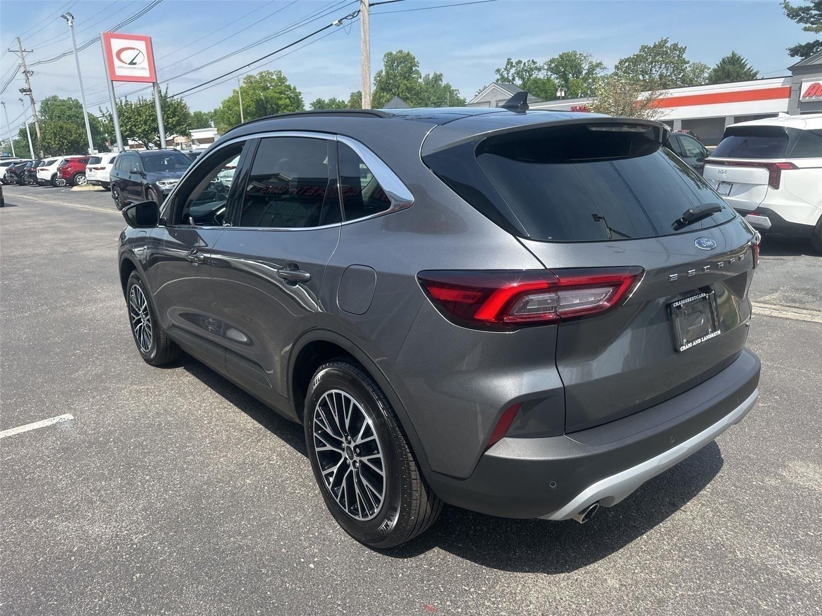 Ford Escape Plug-in Hybrid  2025