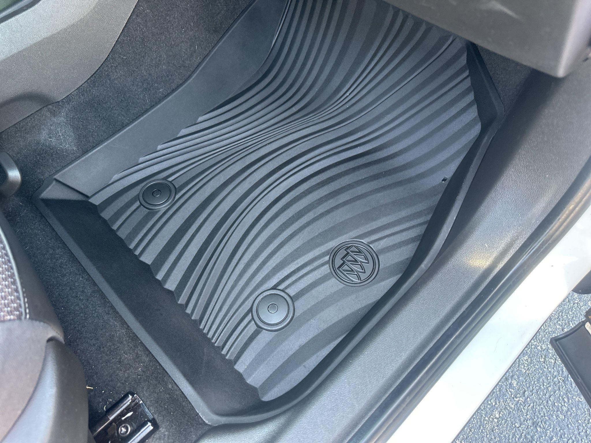 Buick Envision  2022