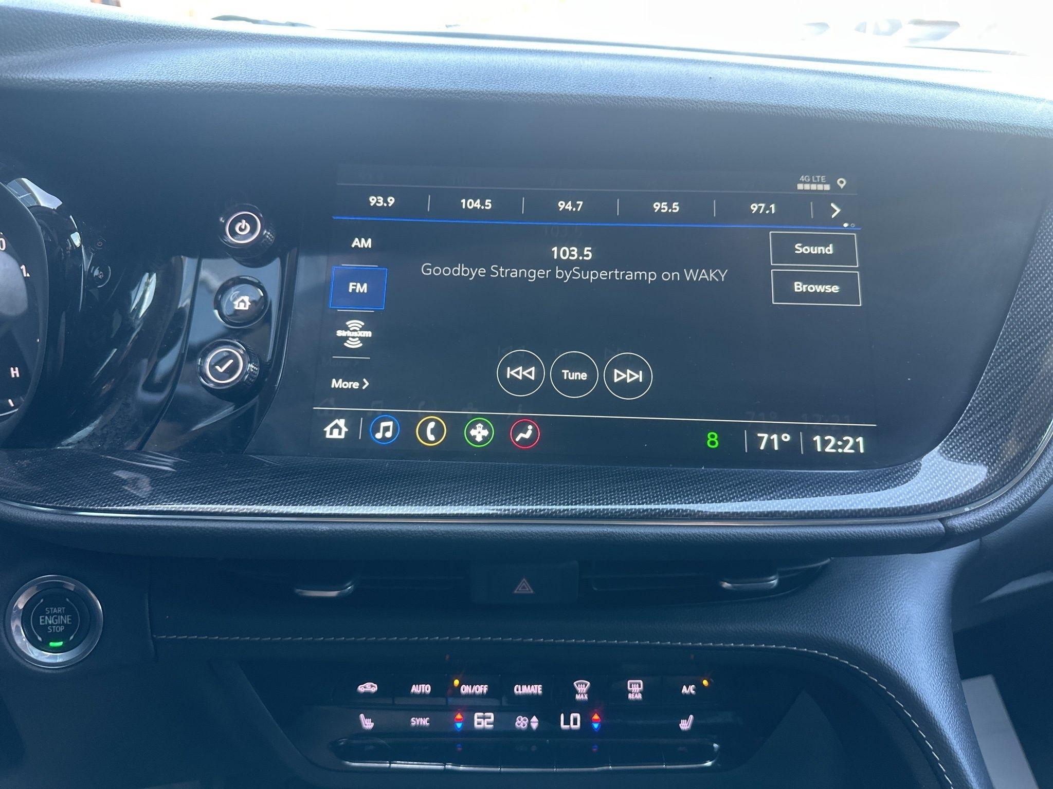 Buick Envision  2022