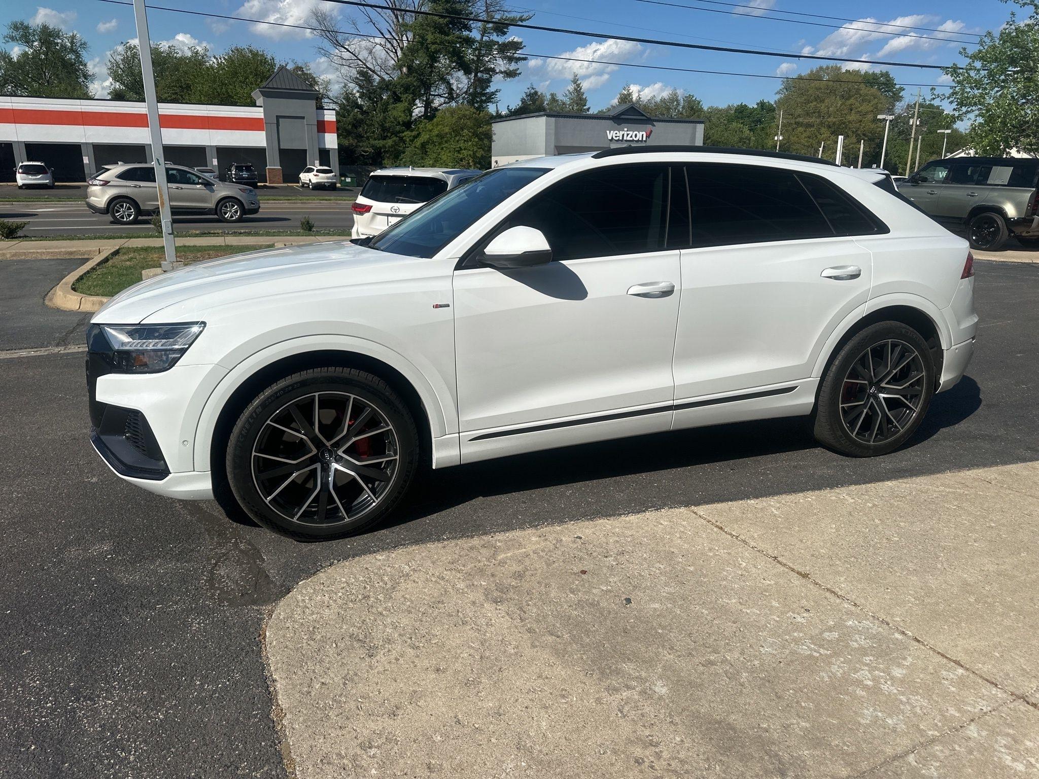 Audi Q8  2020